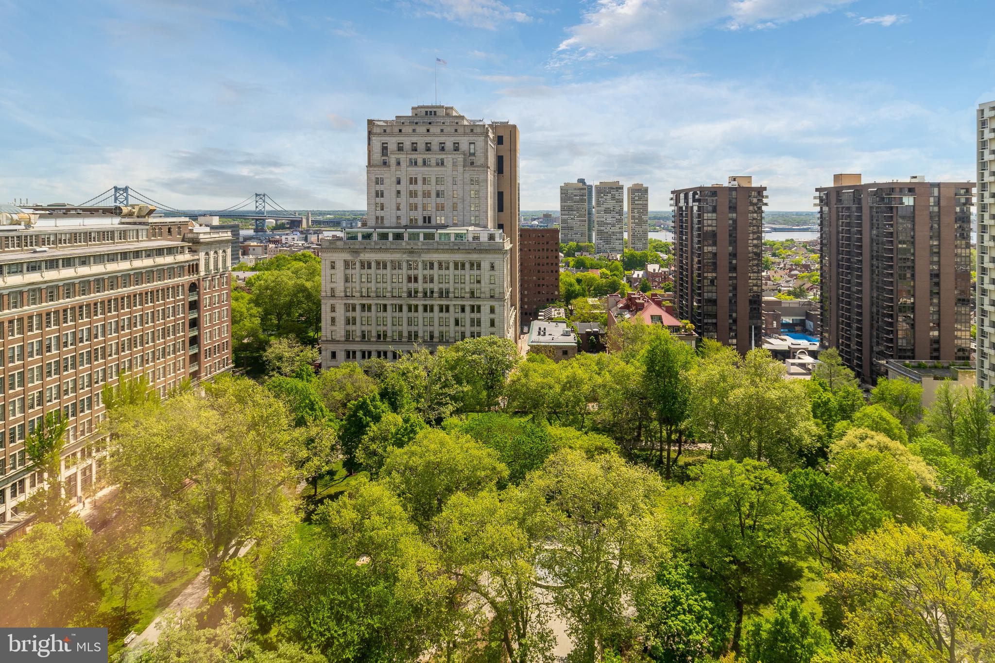 SOCIETY HILL - Residential