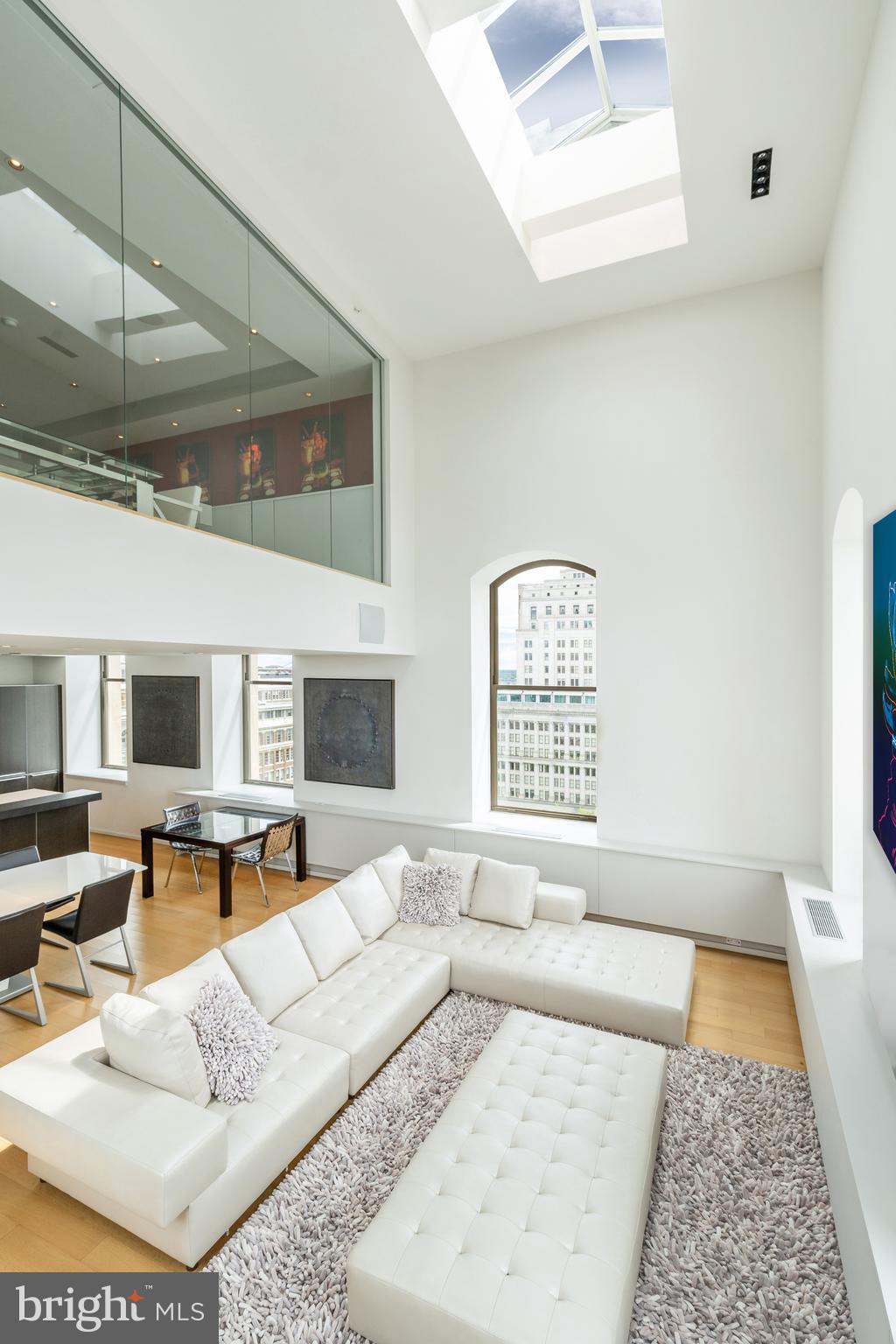 SOCIETY HILL - Residential