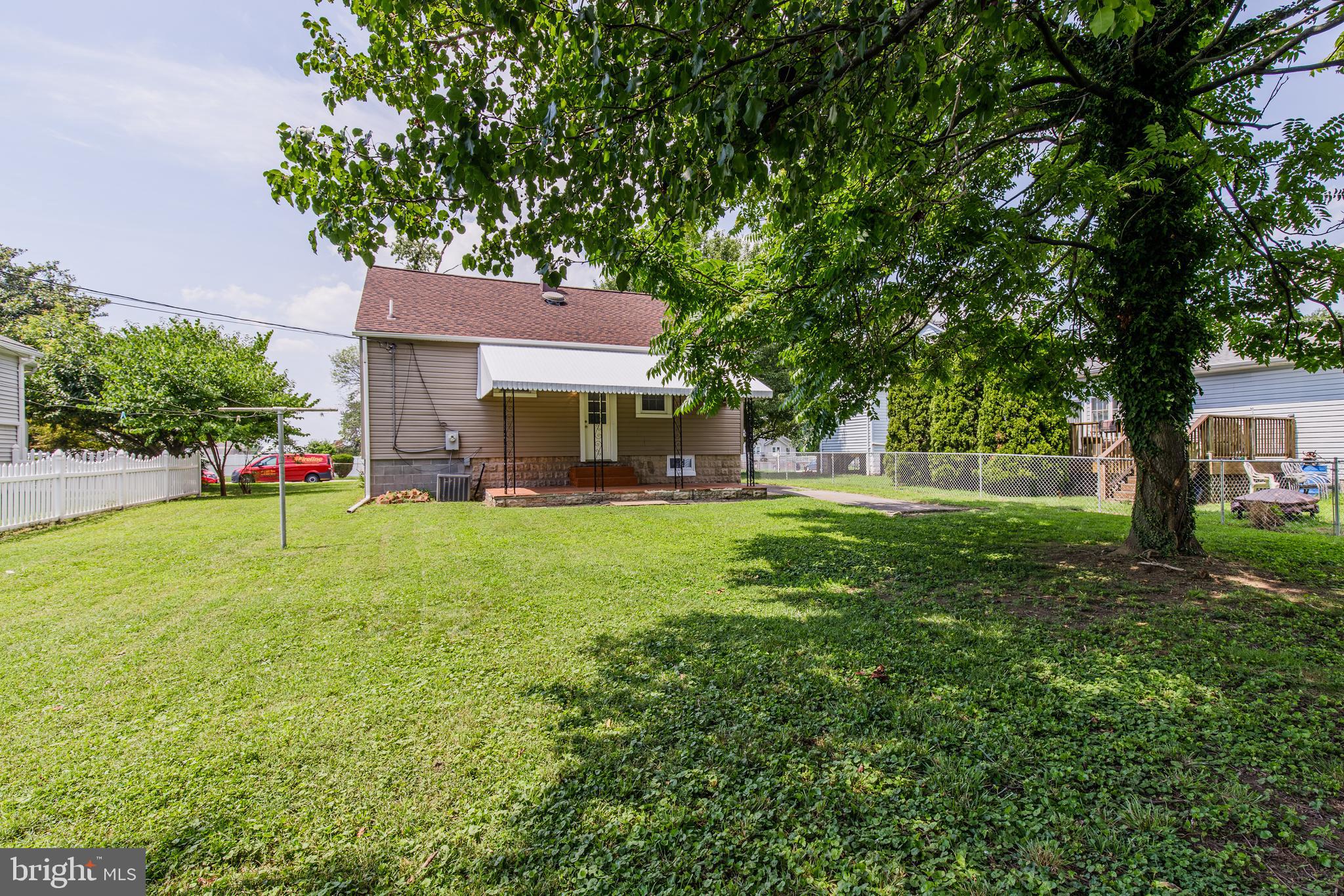 LYNCH POINT - Residential