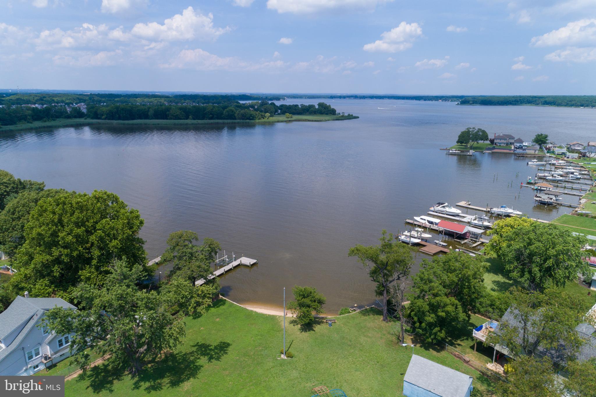 LYNCH POINT - Residential