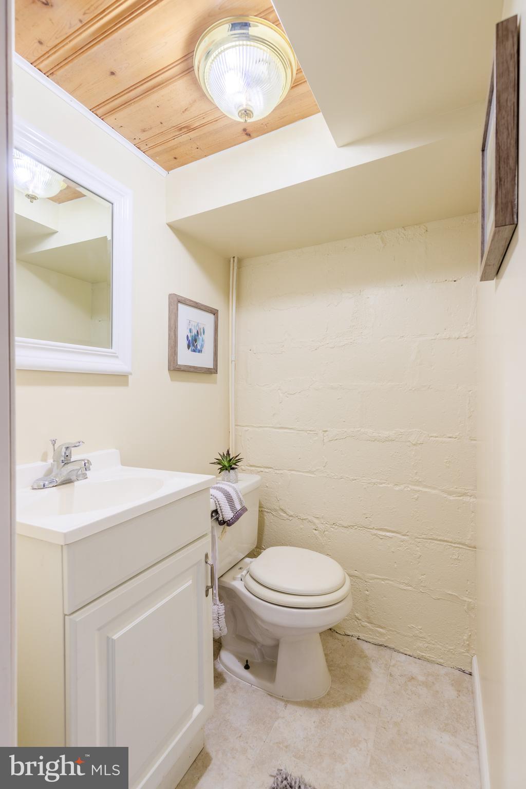 LYNCH POINT - Residential