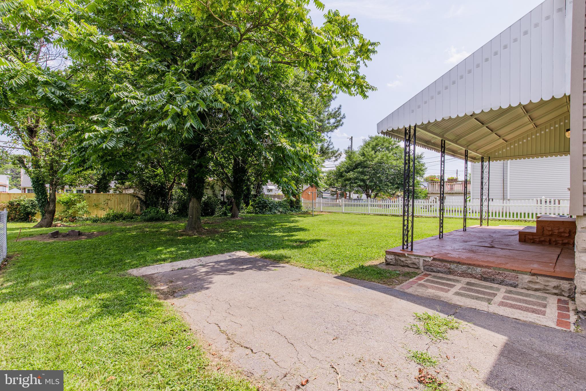 LYNCH POINT - Residential