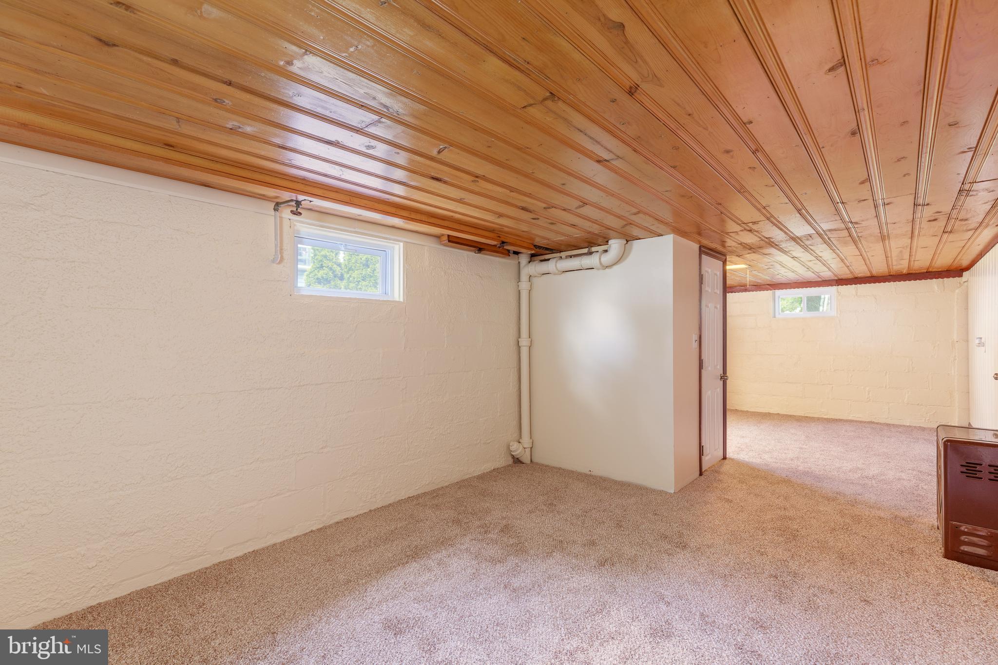 LYNCH POINT - Residential