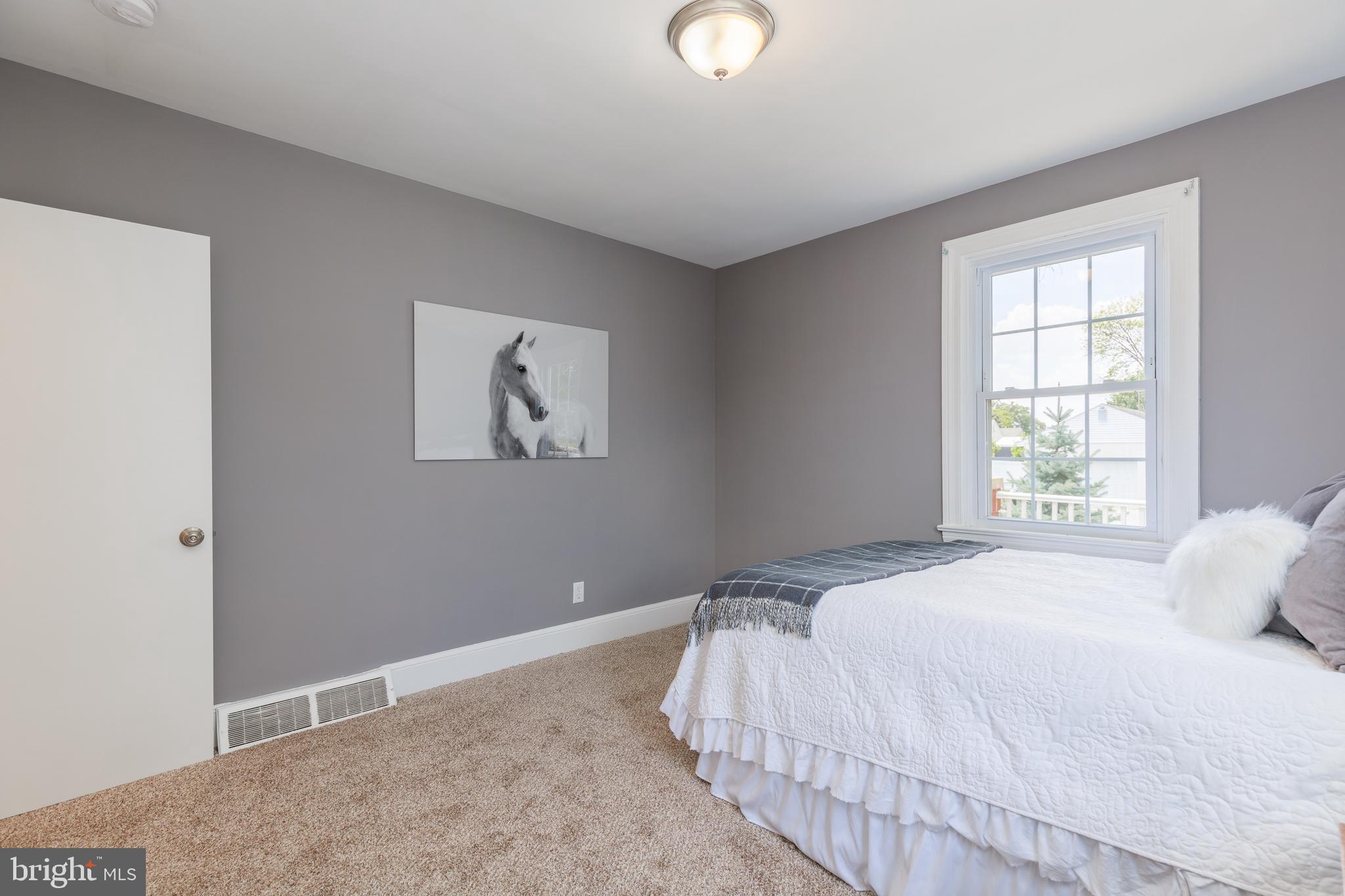 LYNCH POINT - Residential