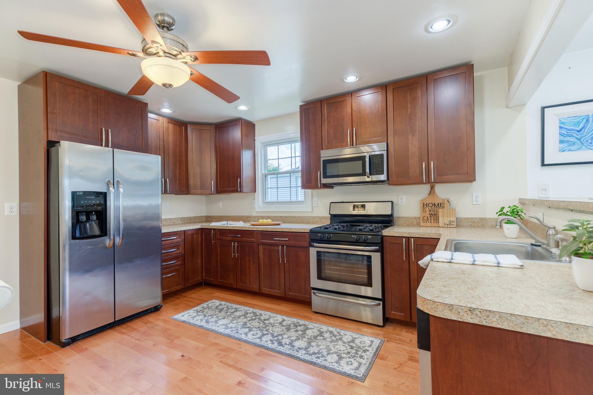 LYNCH POINT - Residential