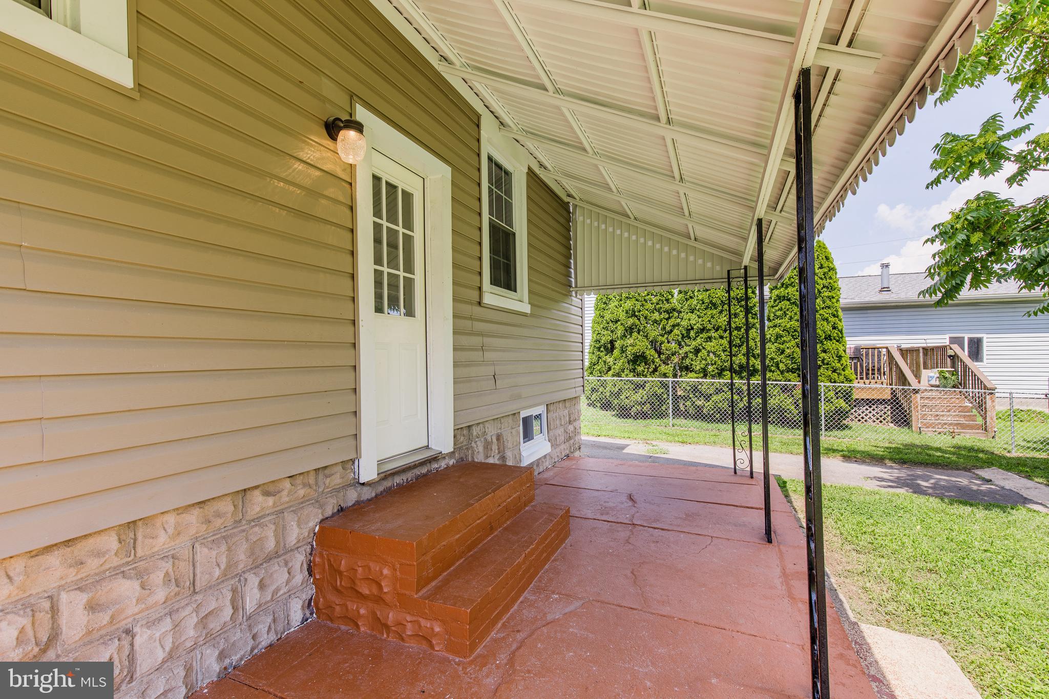 LYNCH POINT - Residential