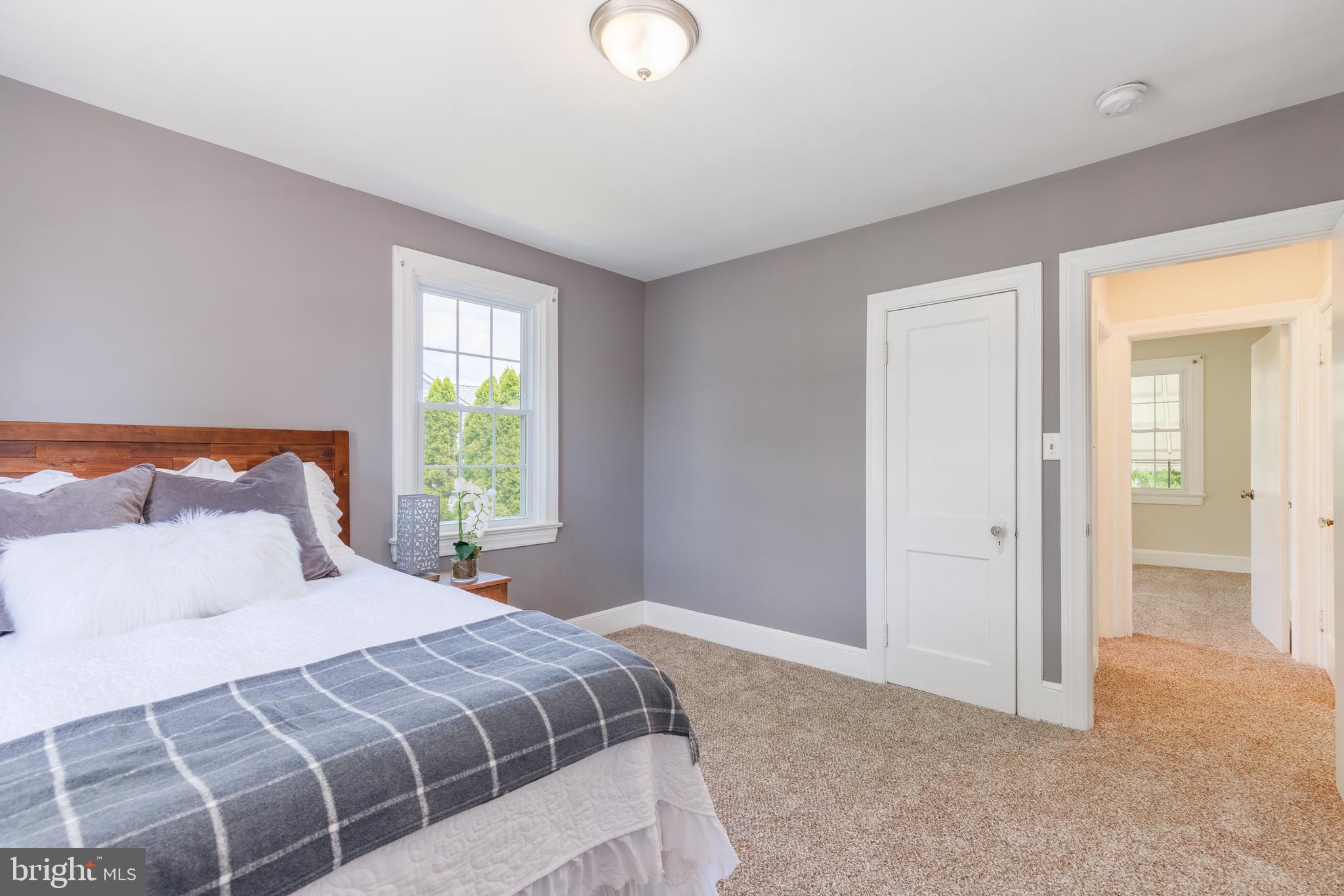 LYNCH POINT - Residential