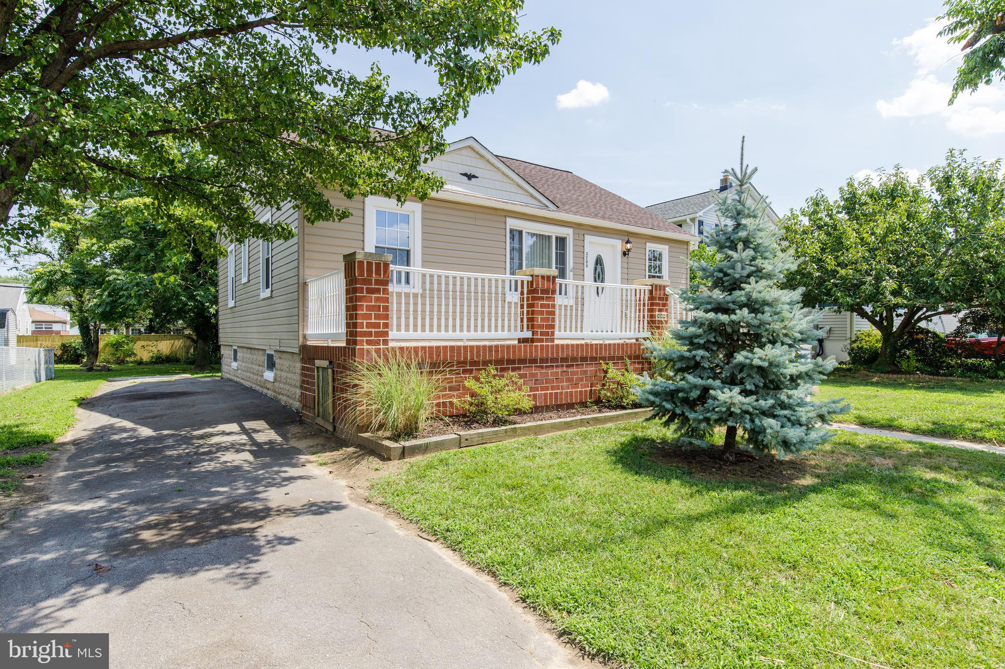 LYNCH POINT - Residential