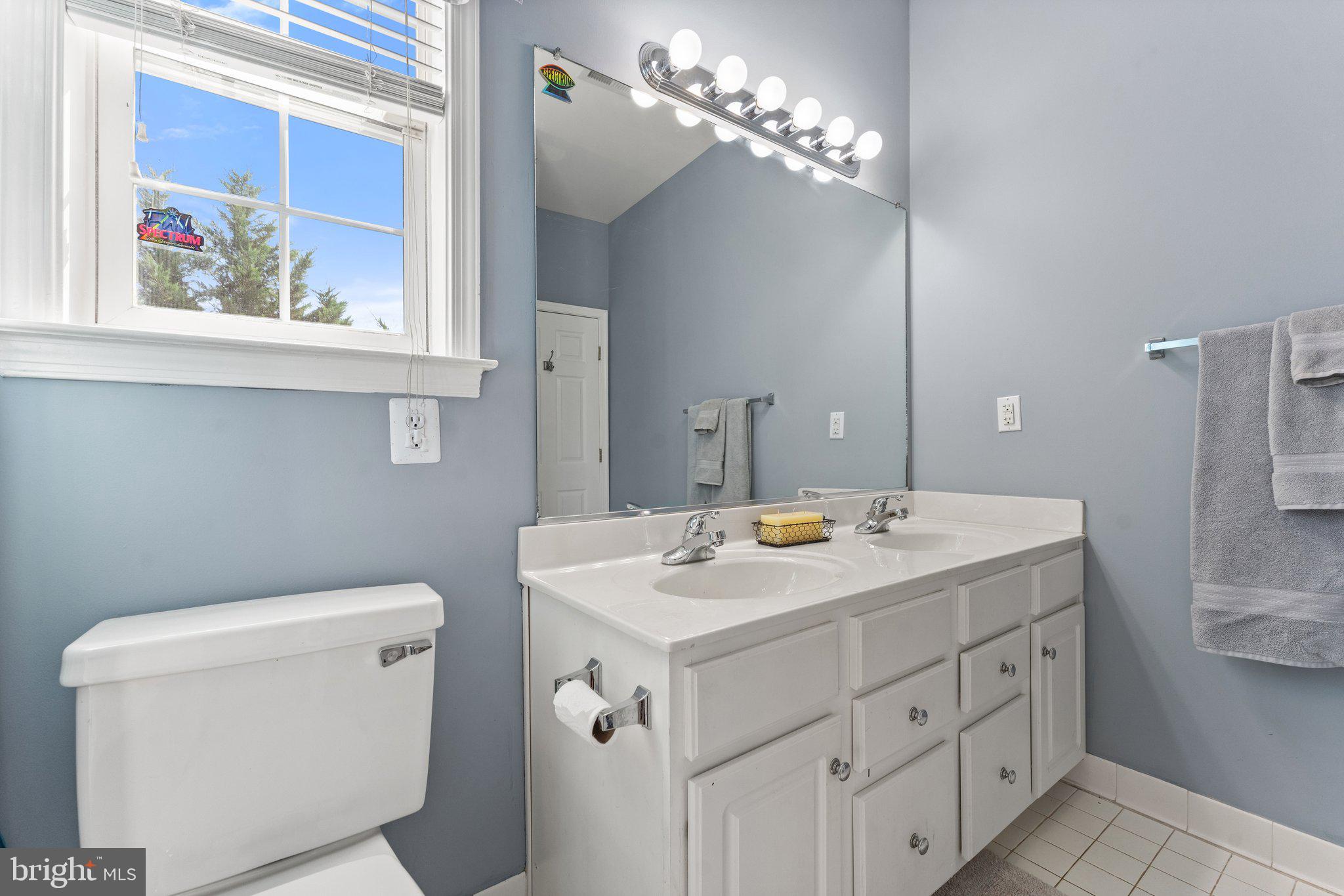 MADISON GROVE - Residential