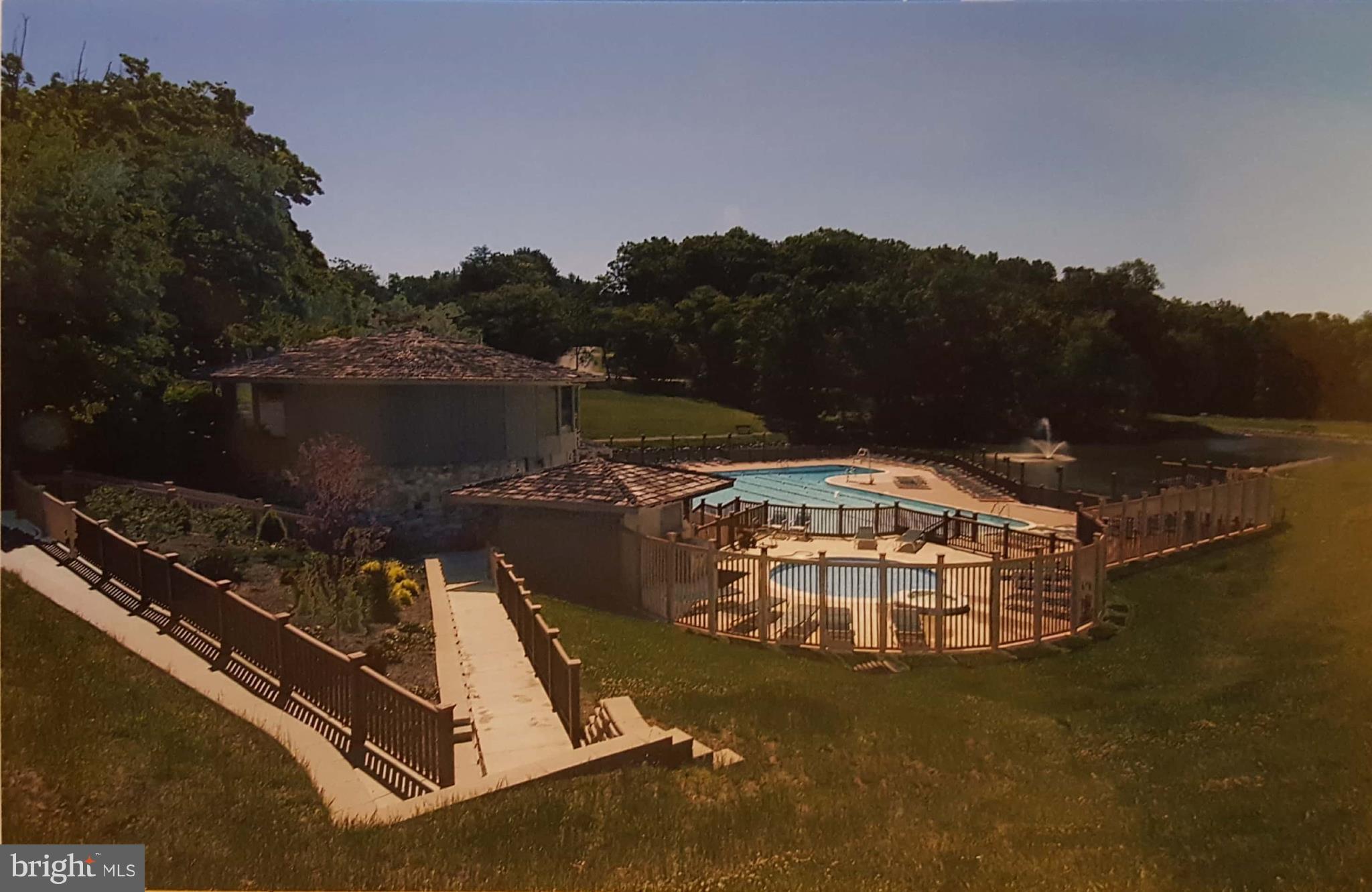 THE WOODS - Residential