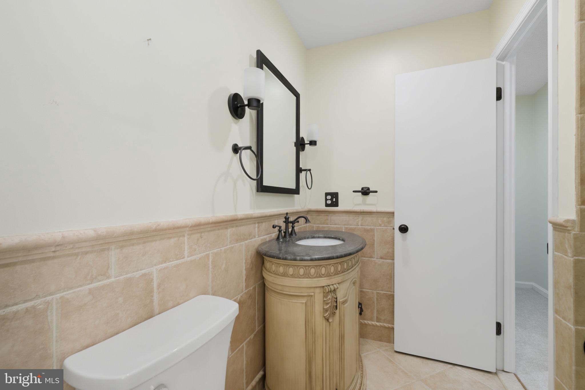 KEENE MILL WOODS - Residential Lease