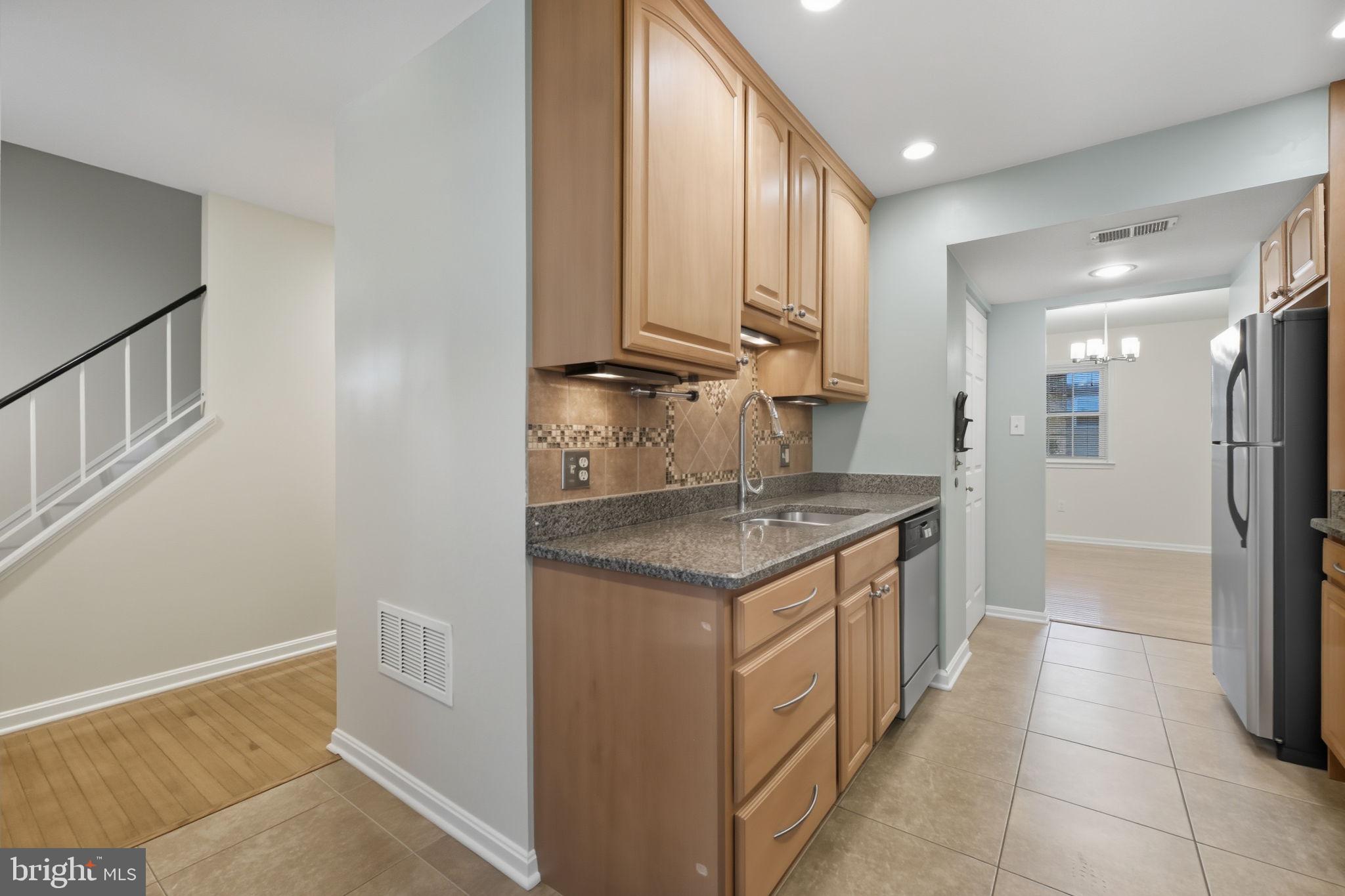 KEENE MILL WOODS - Residential Lease