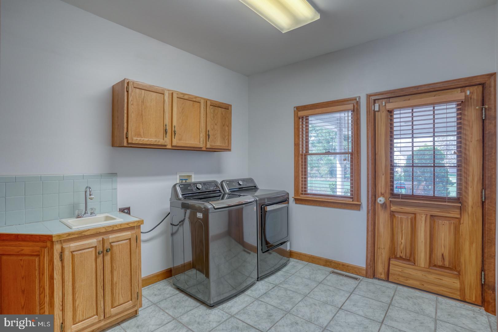 PENNWOOD - Residential Lease