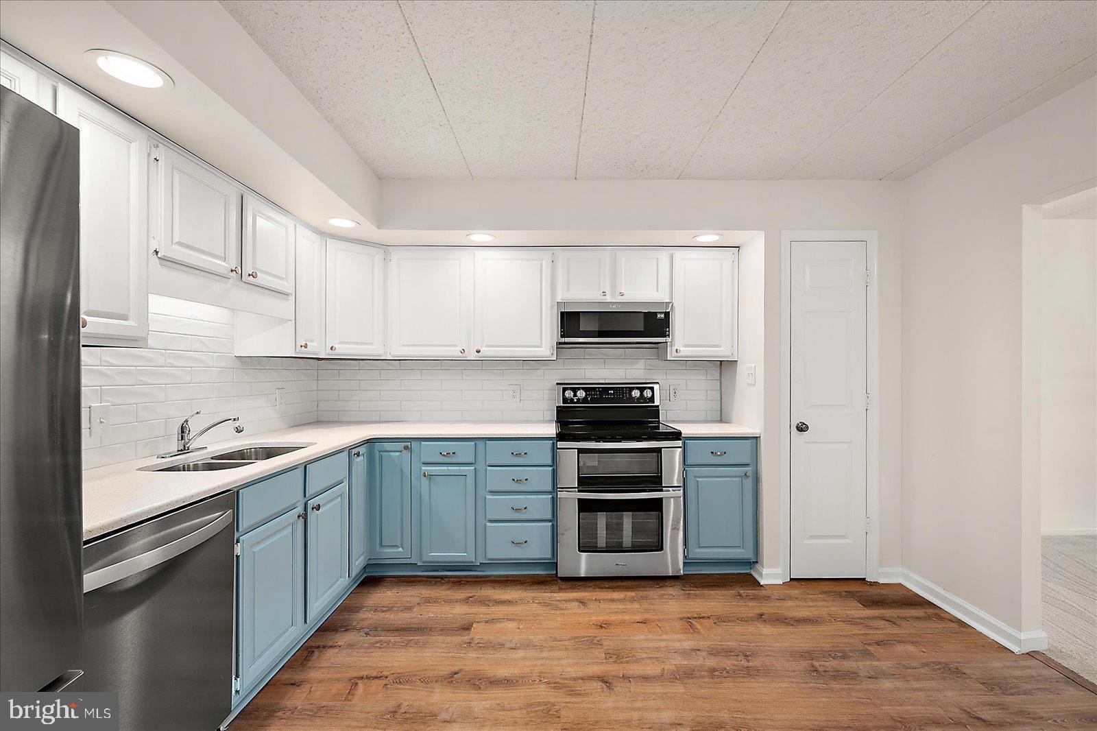 CANAL WOODS III - Residential