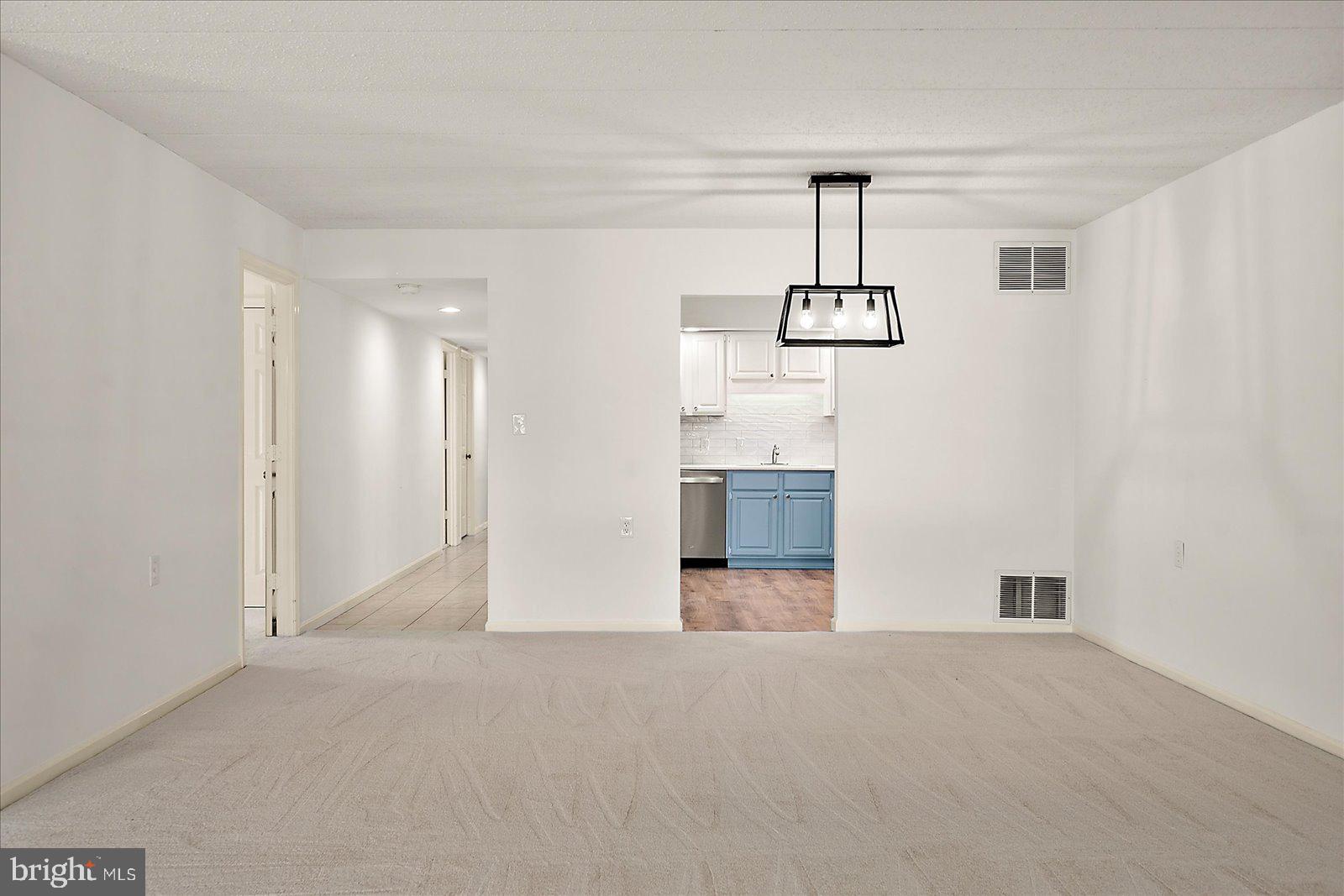 CANAL WOODS III - Residential