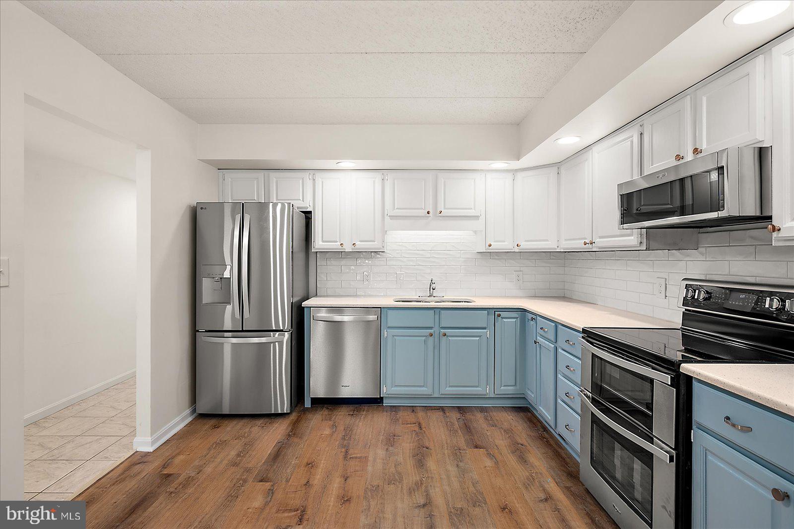 CANAL WOODS III - Residential