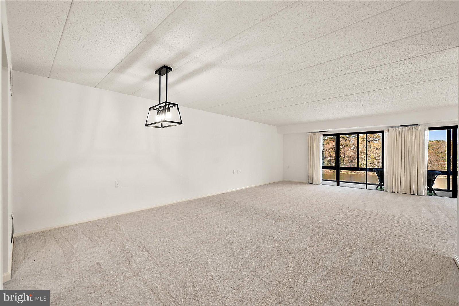 CANAL WOODS III - Residential