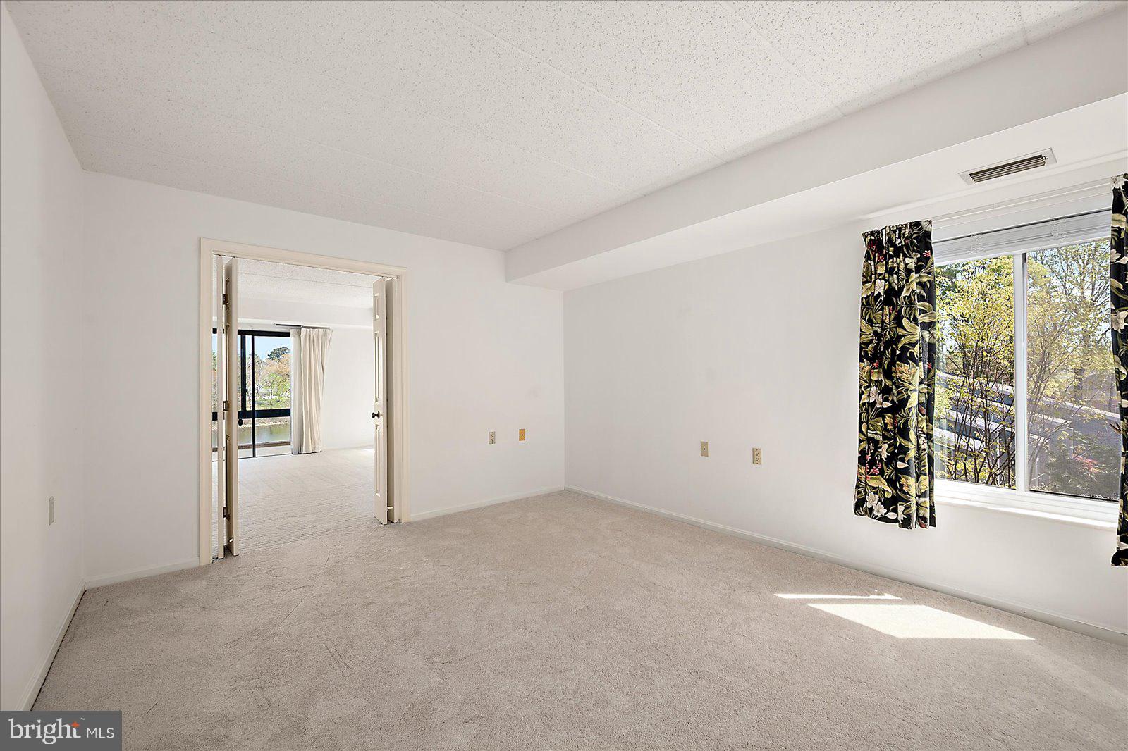 CANAL WOODS III - Residential