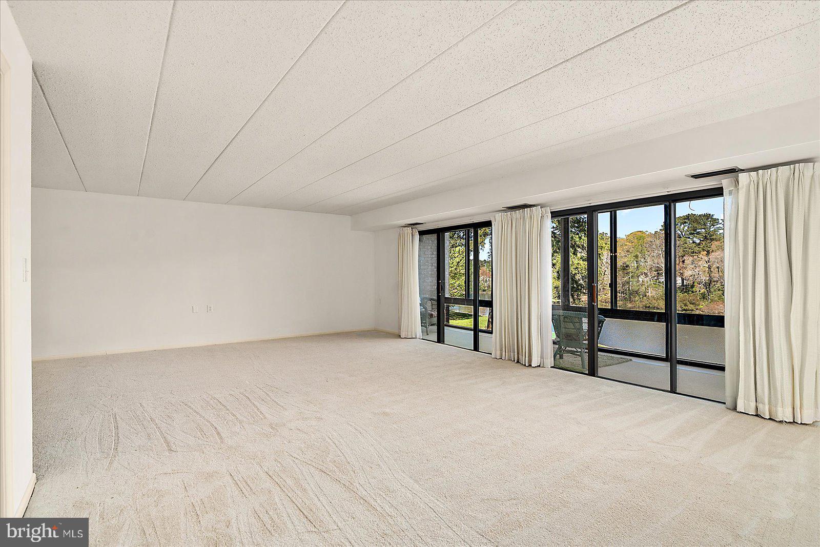 CANAL WOODS III - Residential