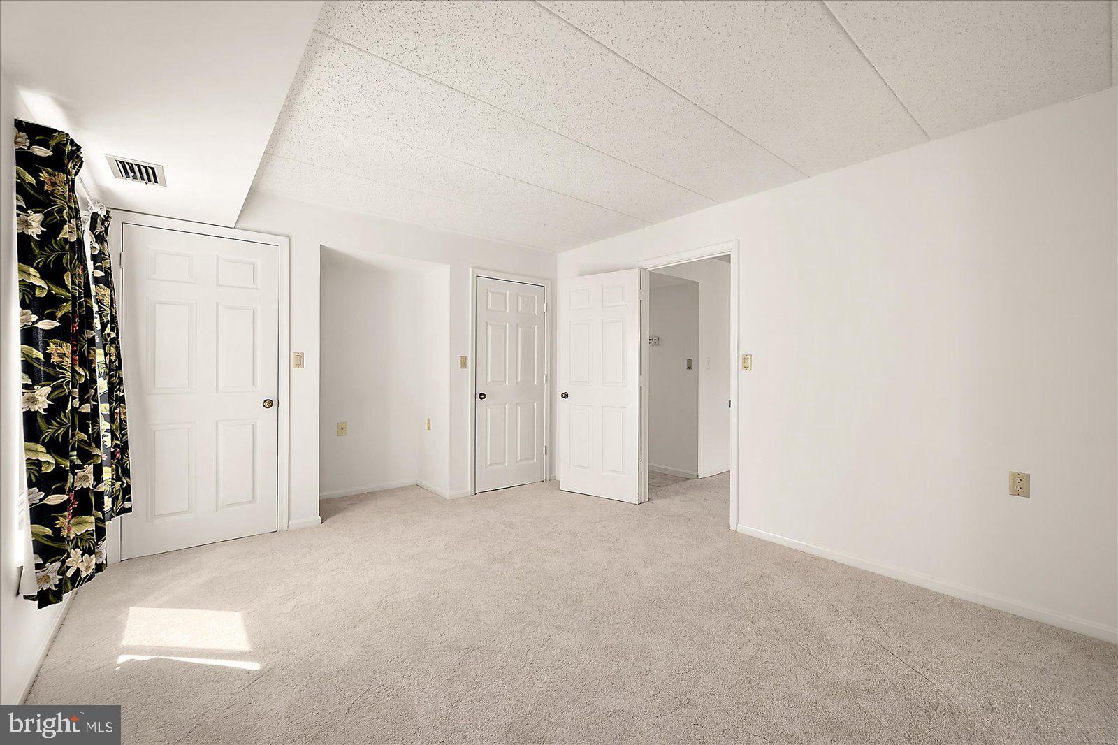 CANAL WOODS III - Residential