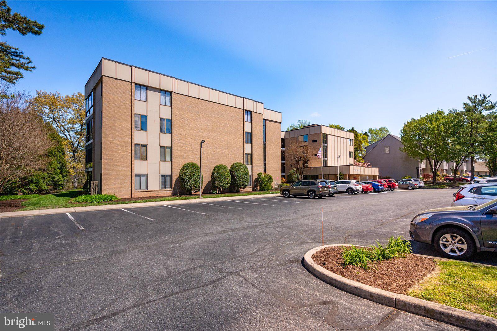 CANAL WOODS III - Residential