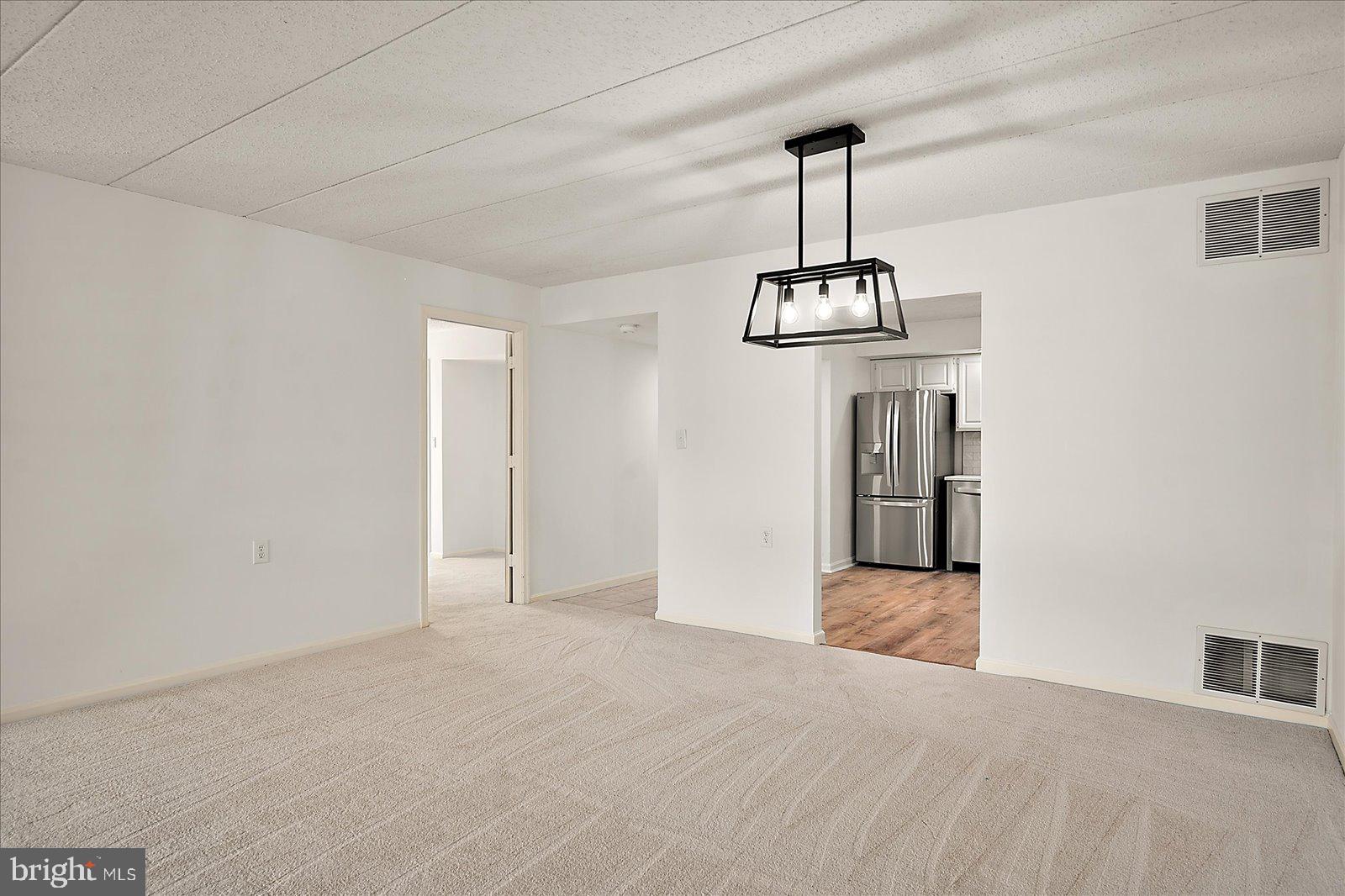 CANAL WOODS III - Residential