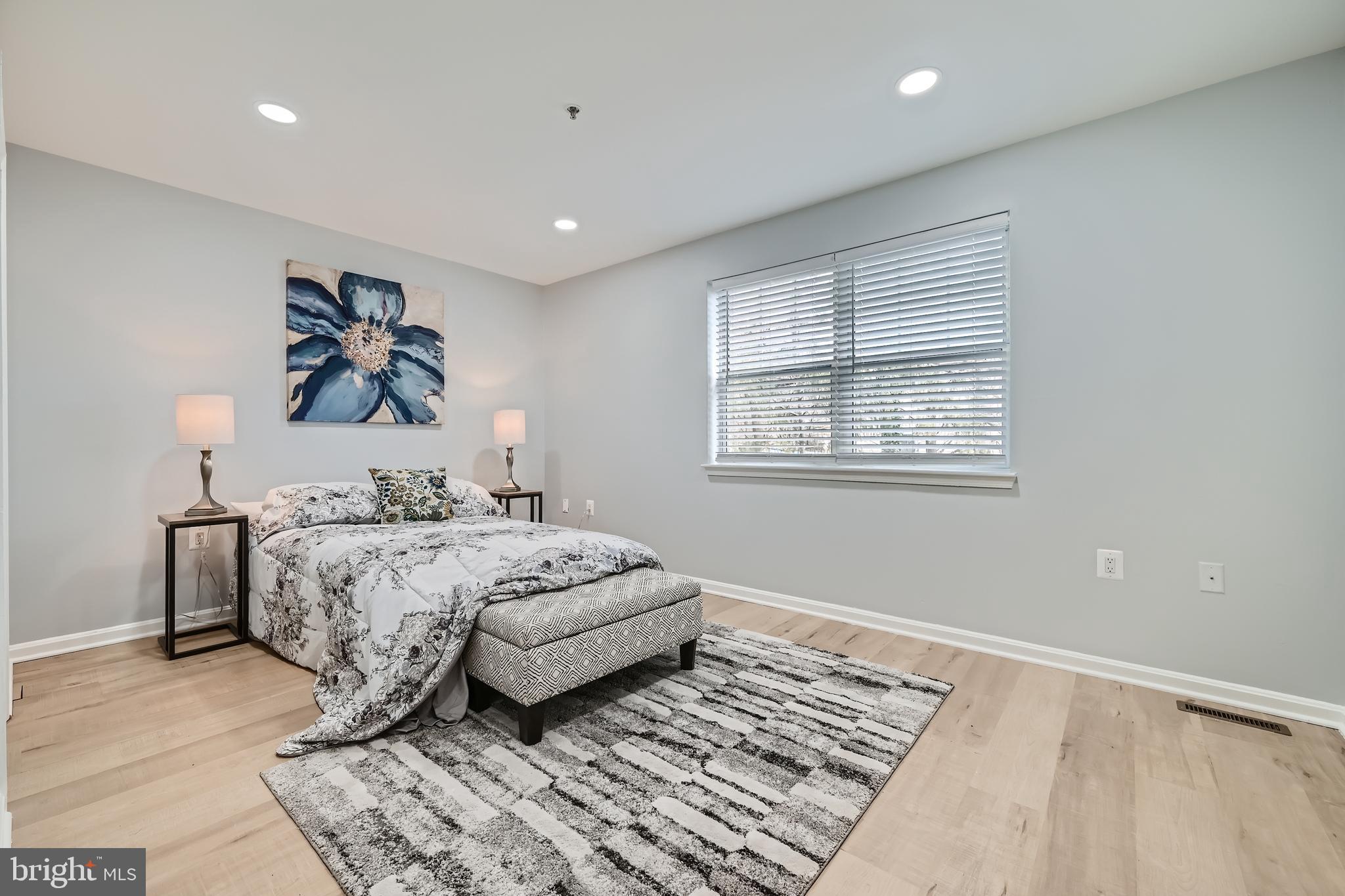 TOWSON - Residential