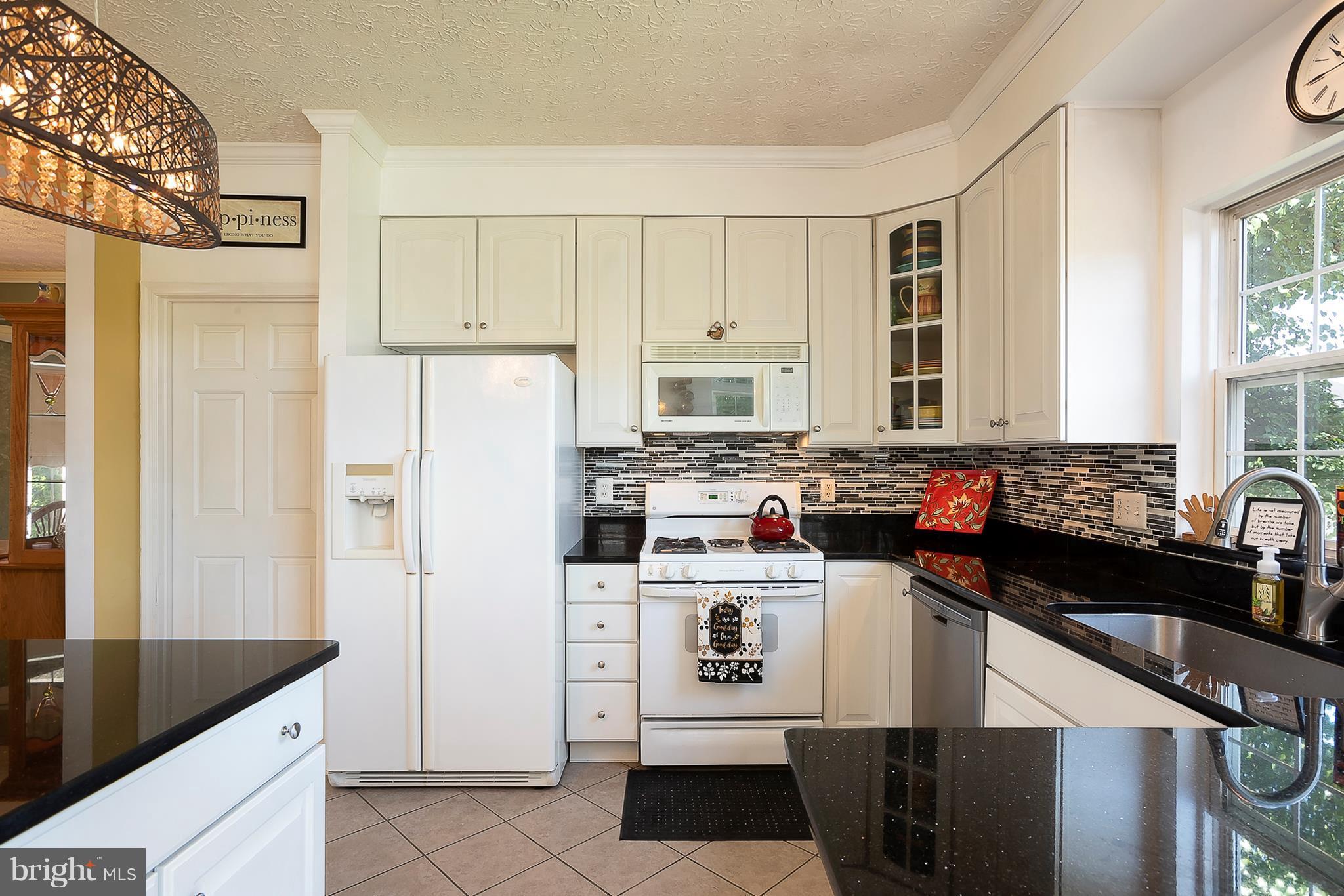 FARMINGTON VILLAGE - Residential