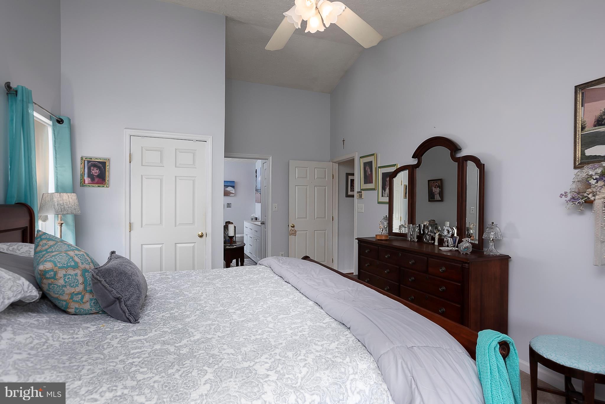 FARMINGTON VILLAGE - Residential