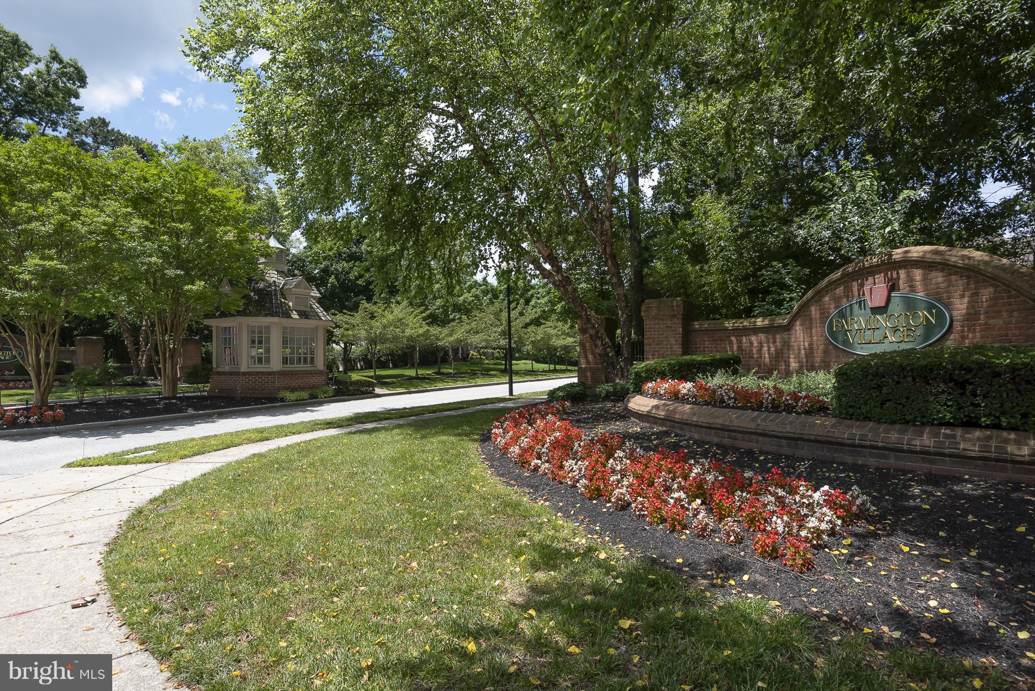 FARMINGTON VILLAGE - Residential