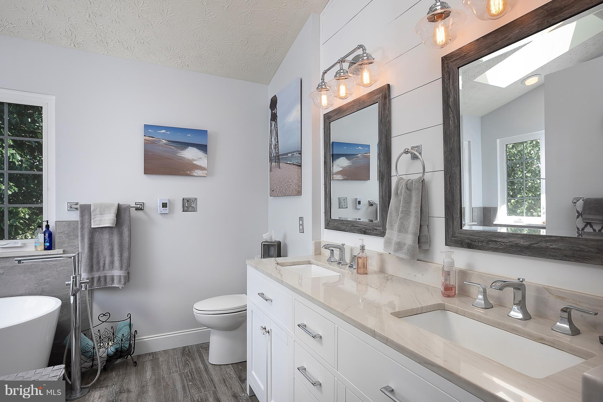 FARMINGTON VILLAGE - Residential