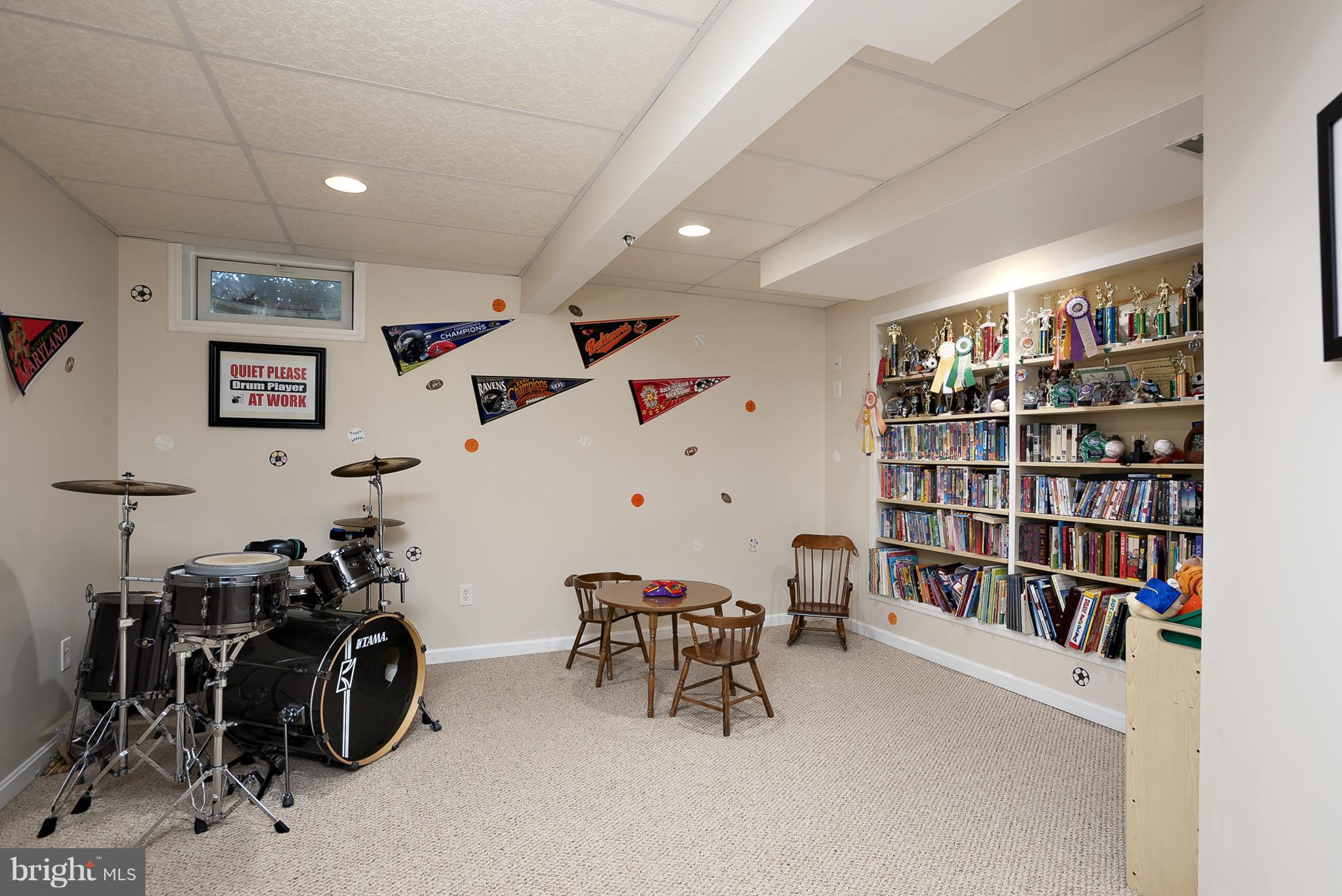 FARMINGTON VILLAGE - Residential