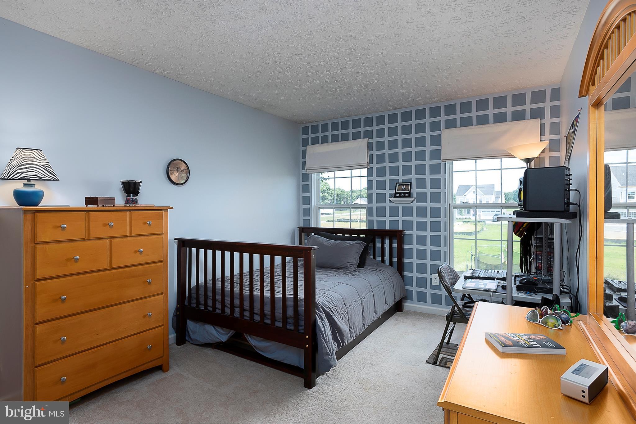 FARMINGTON VILLAGE - Residential