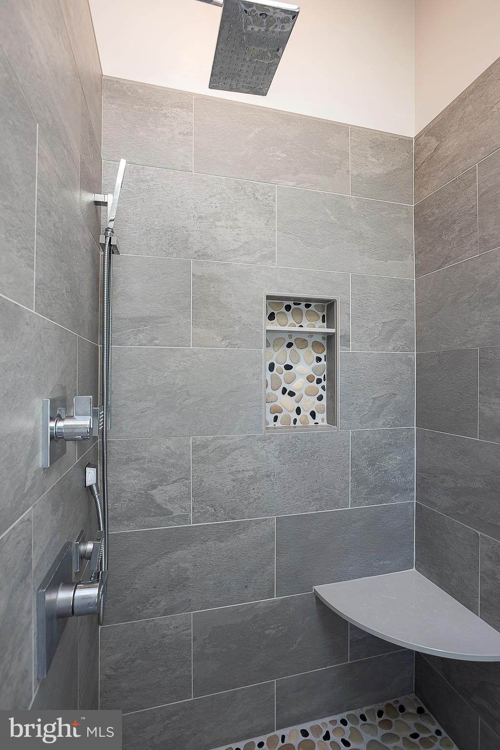 FARMINGTON VILLAGE - Residential