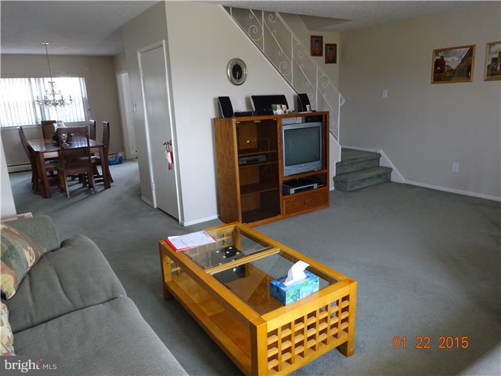 PENNSWOOD PARK - Residential
