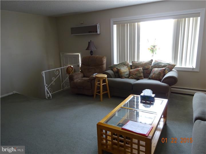 PENNSWOOD PARK - Residential