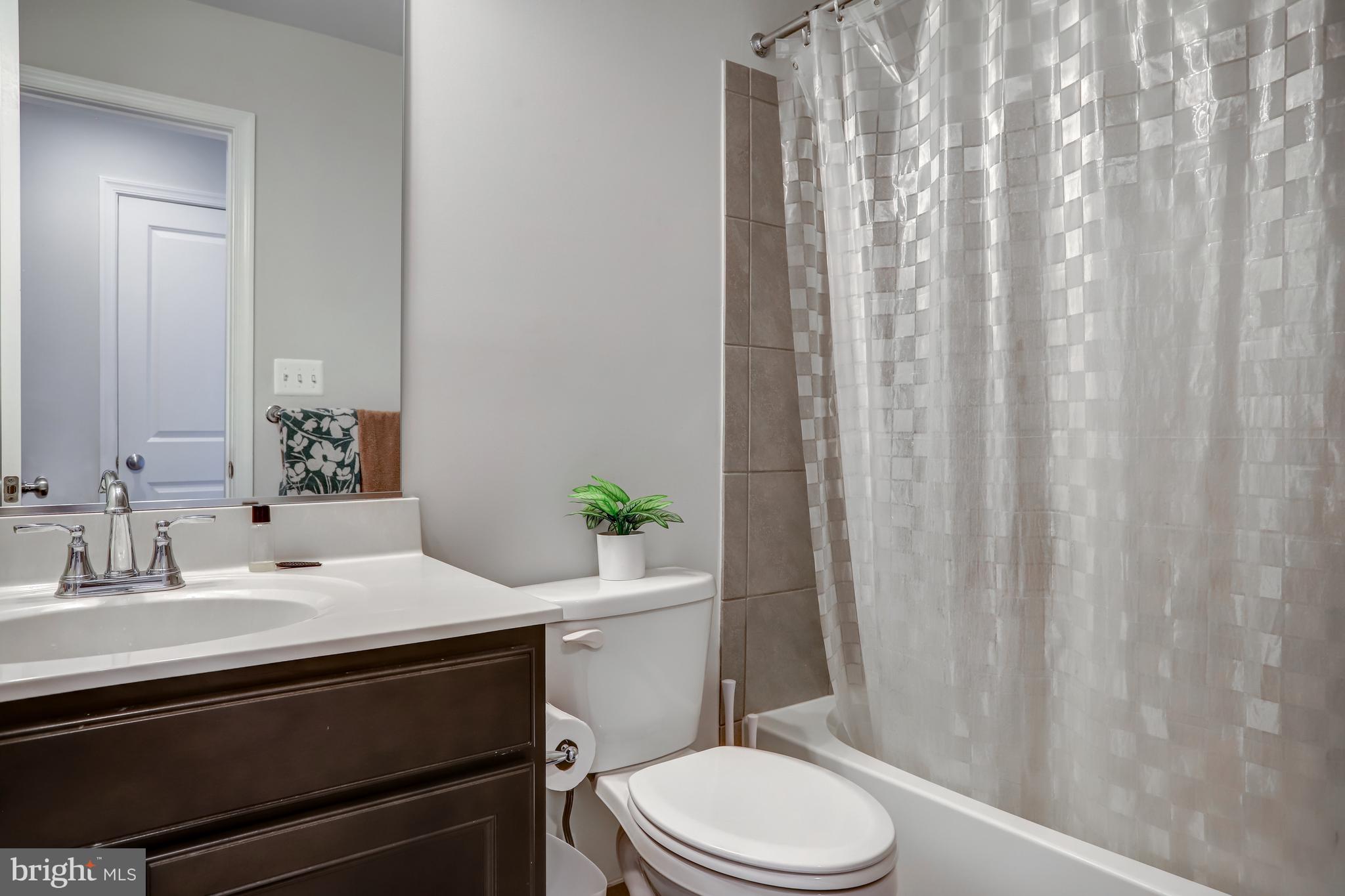 LANDSDALE - Residential