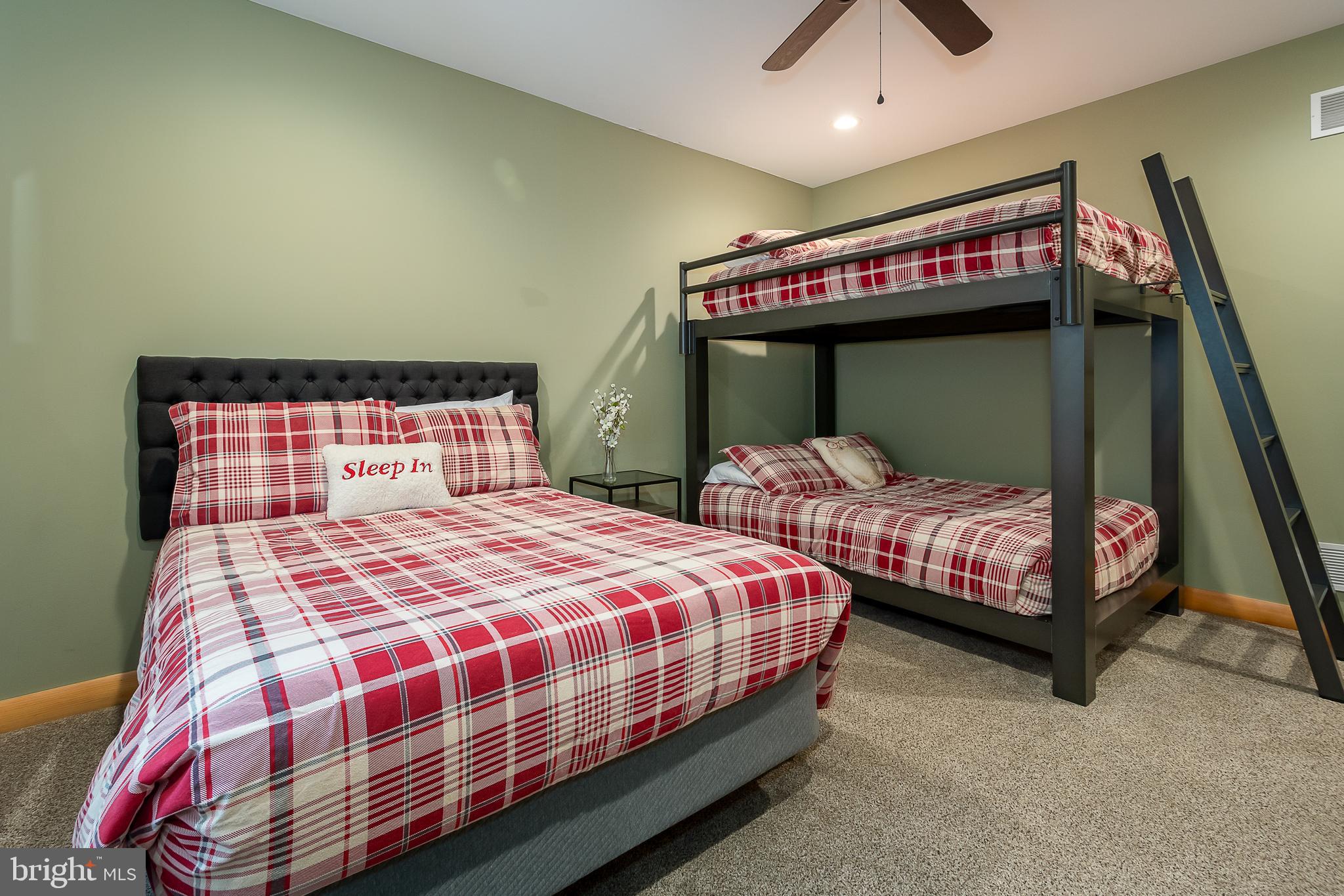 NORTH CAMP - Residential