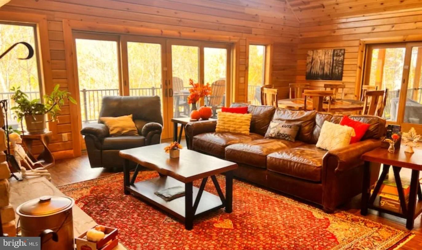 NORTH CAMP - Residential