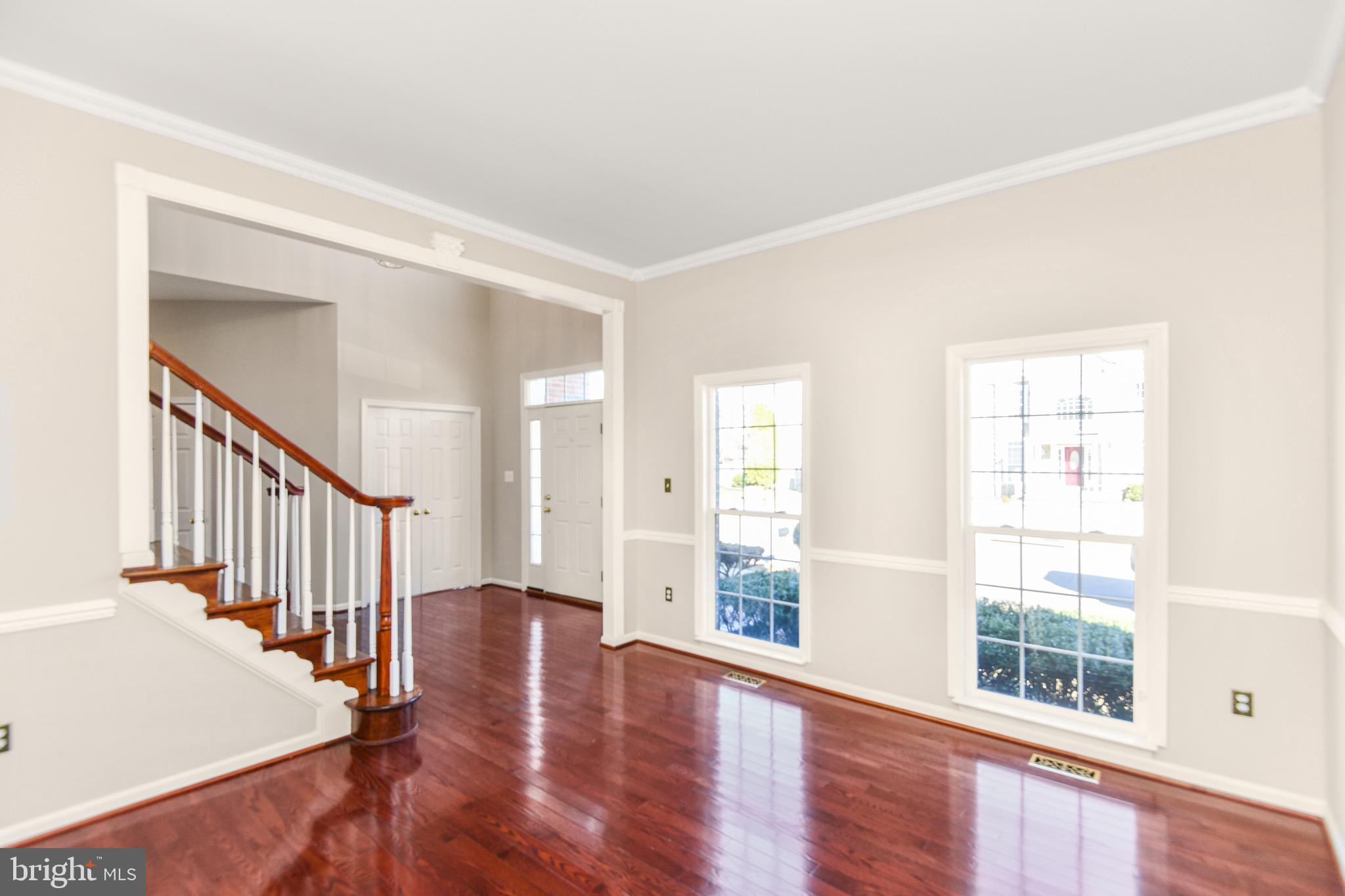 BROAD RUN OAKS - Residential