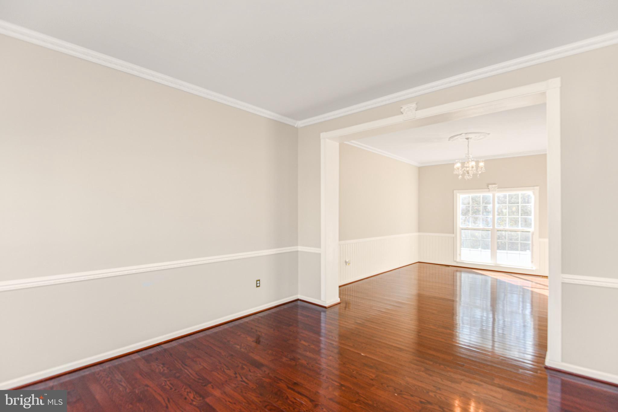 BROAD RUN OAKS - Residential