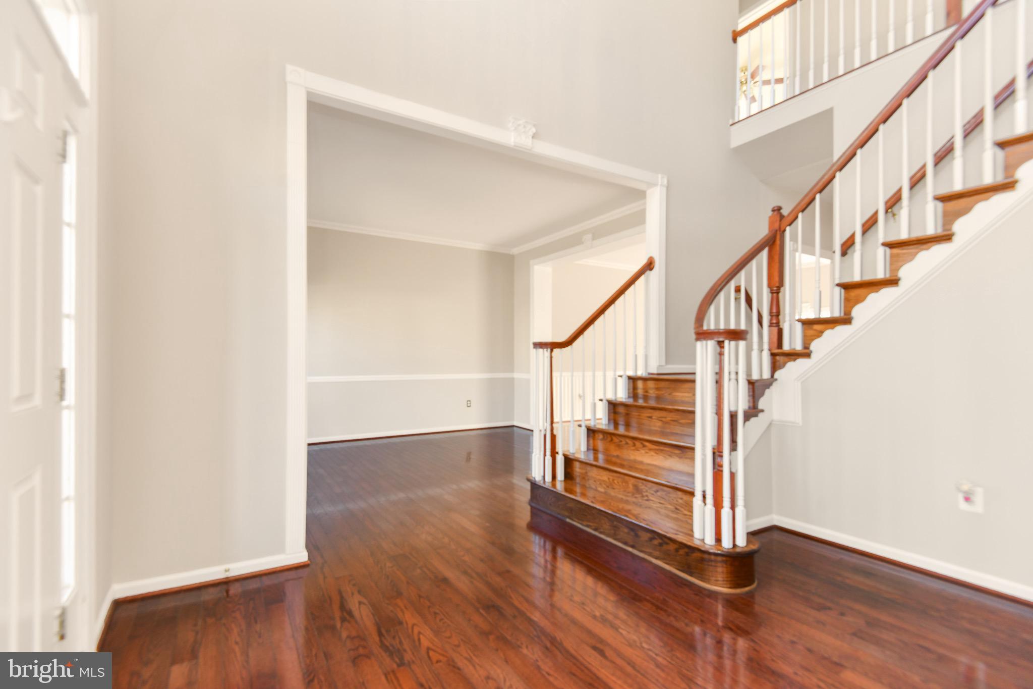 BROAD RUN OAKS - Residential