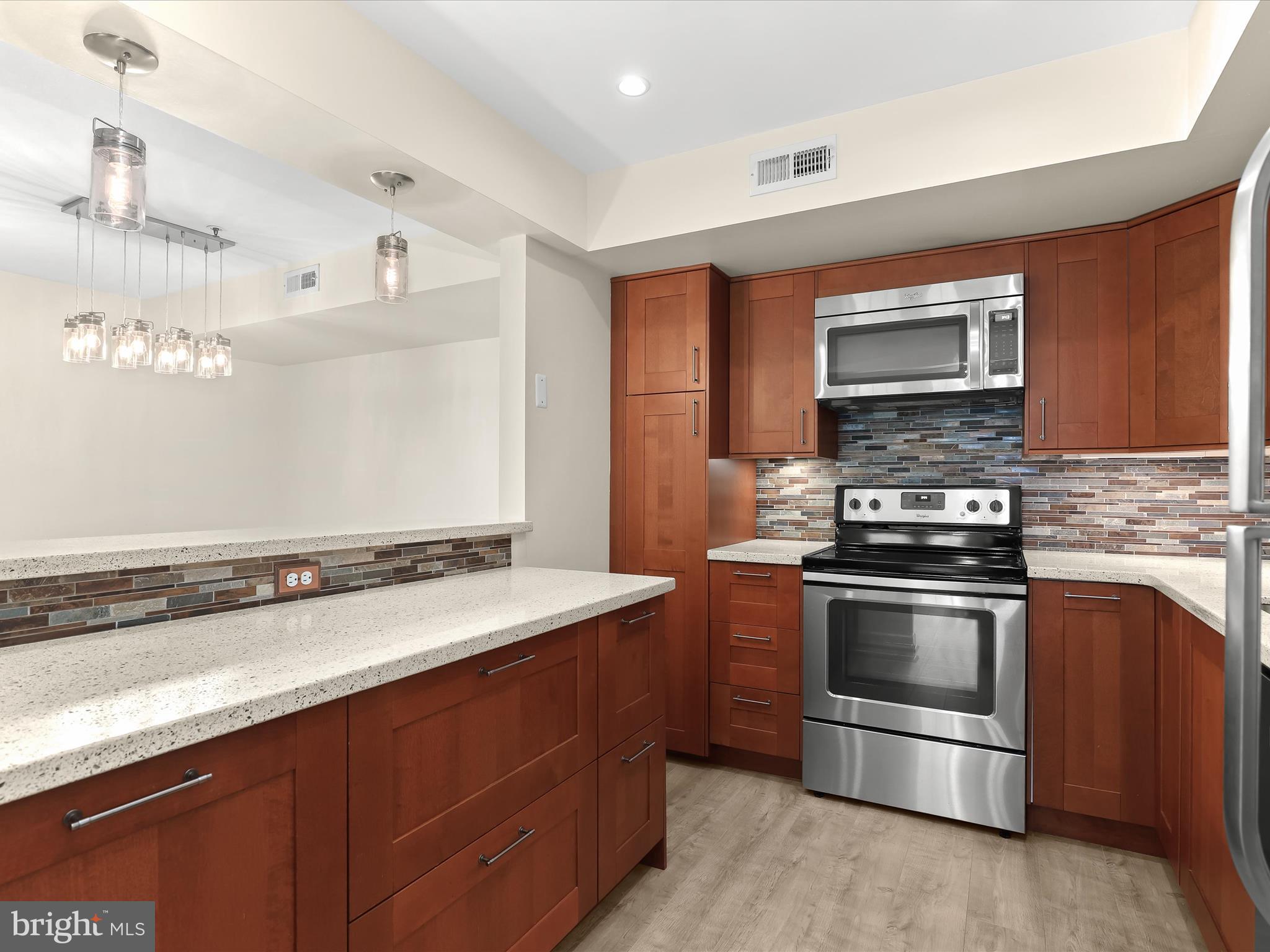 BRENTWOOD CONDO - Residential
