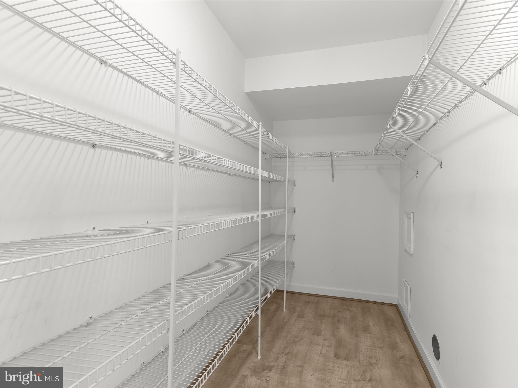 BRENTWOOD CONDO - Residential