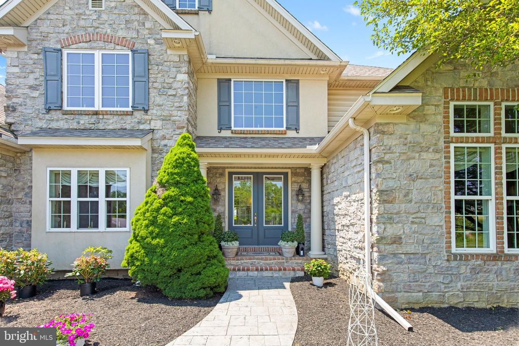 Photo of 101 Heritage Road, LANCASTER, PA 17602 (MLS # PALA2069696)