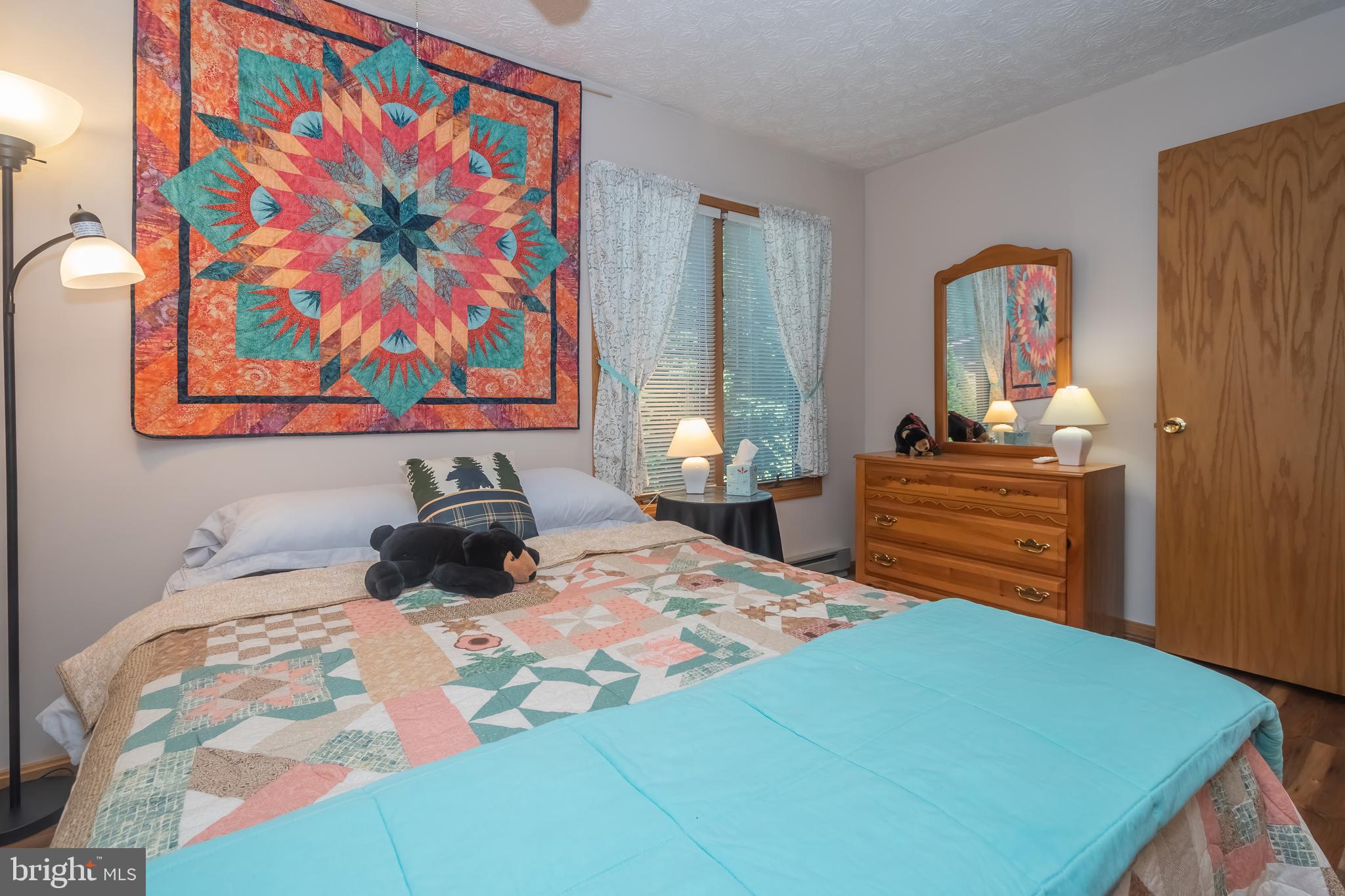 LAUREL BROOK - Residential