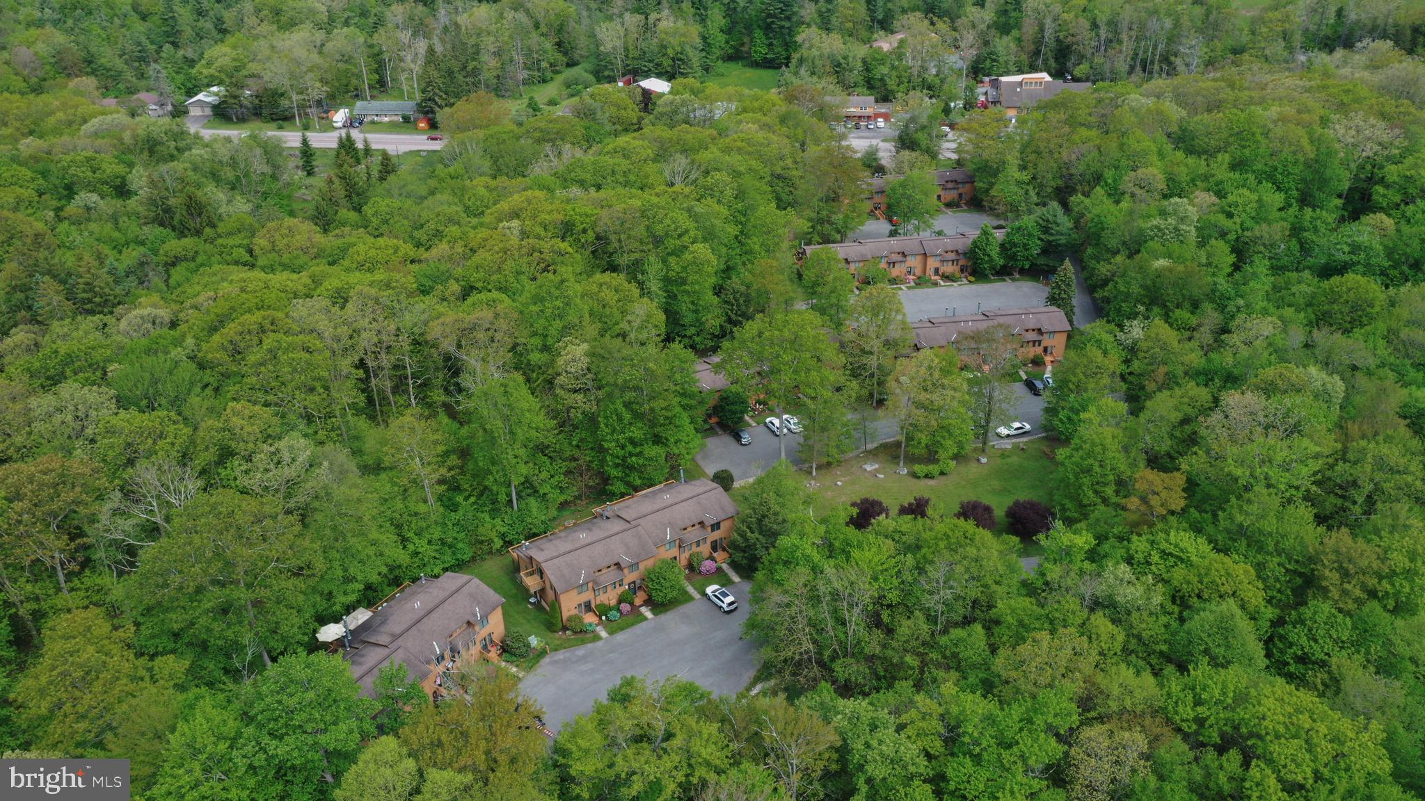 LAUREL BROOK - Residential