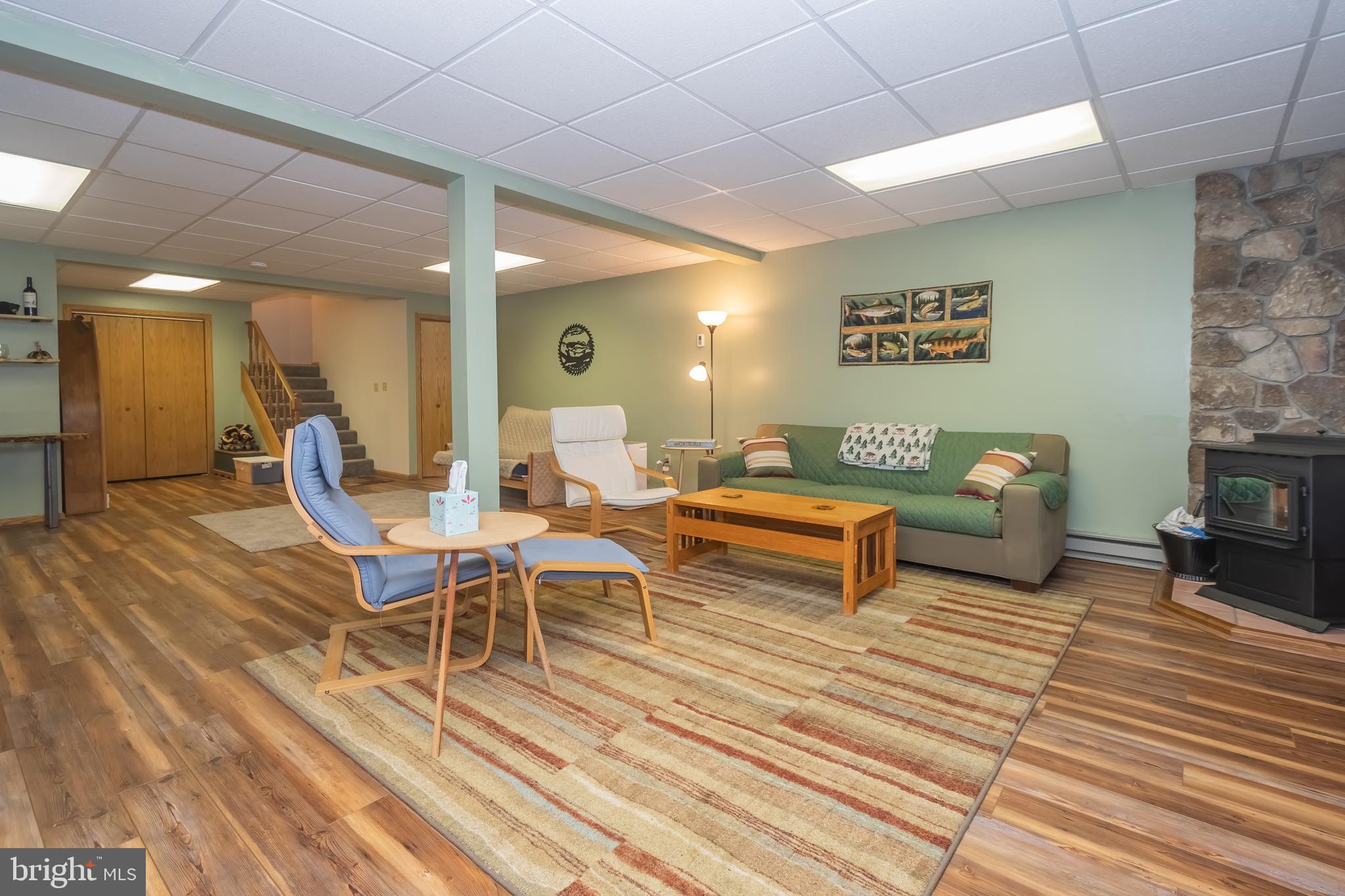 LAUREL BROOK - Residential