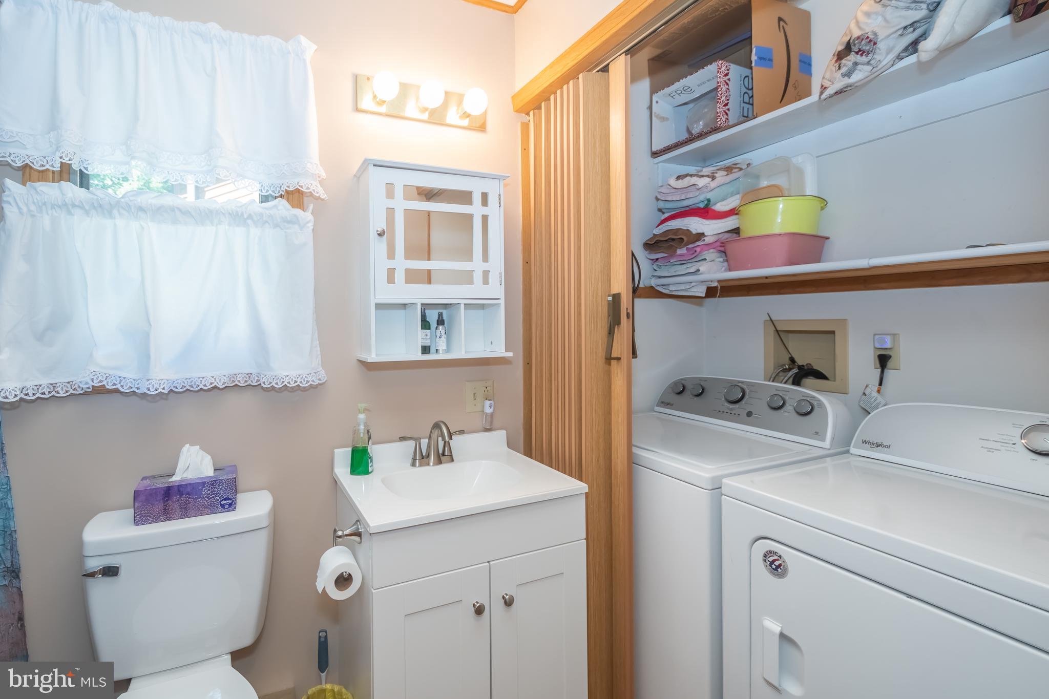 LAUREL BROOK - Residential