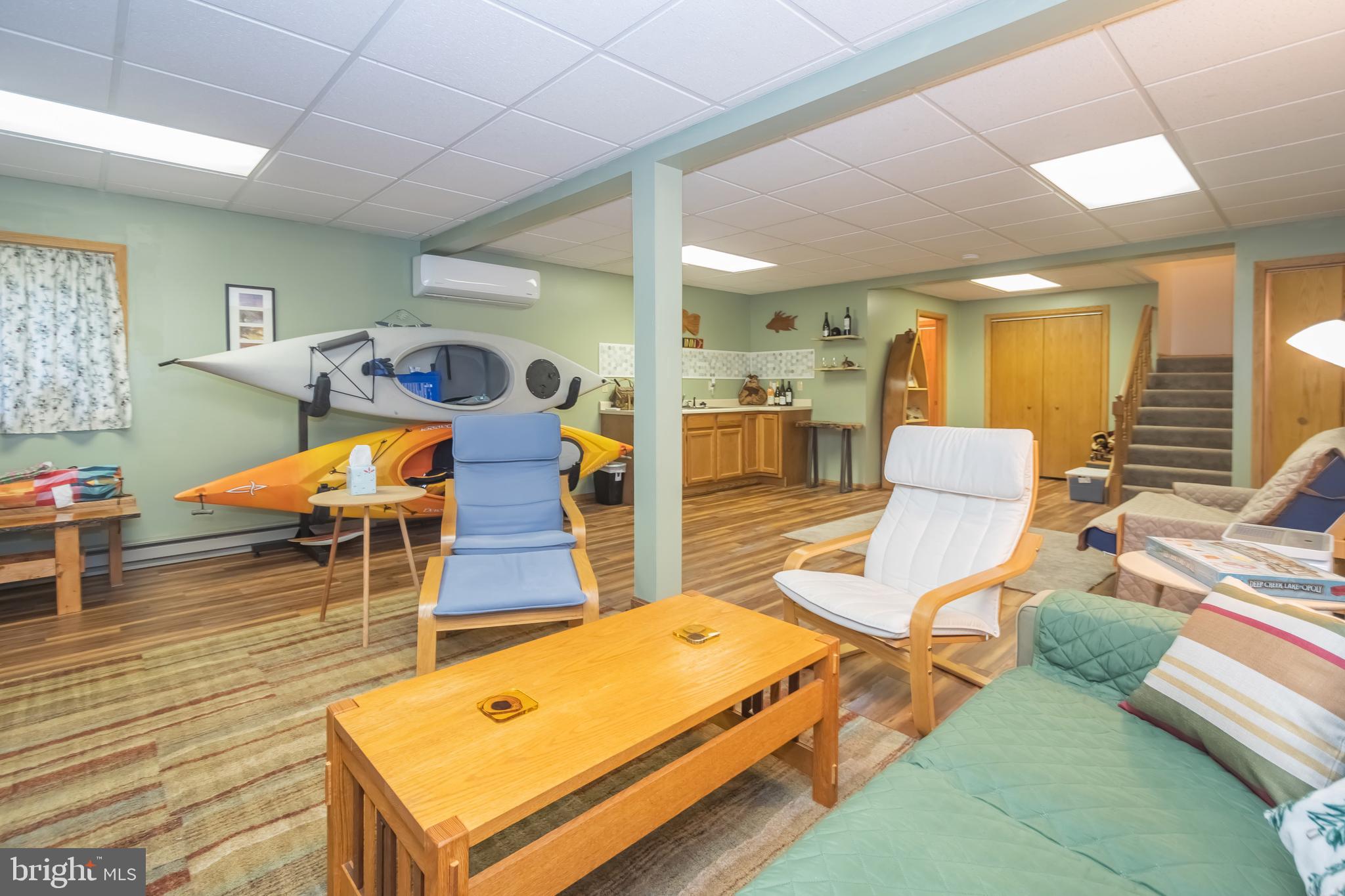 LAUREL BROOK - Residential